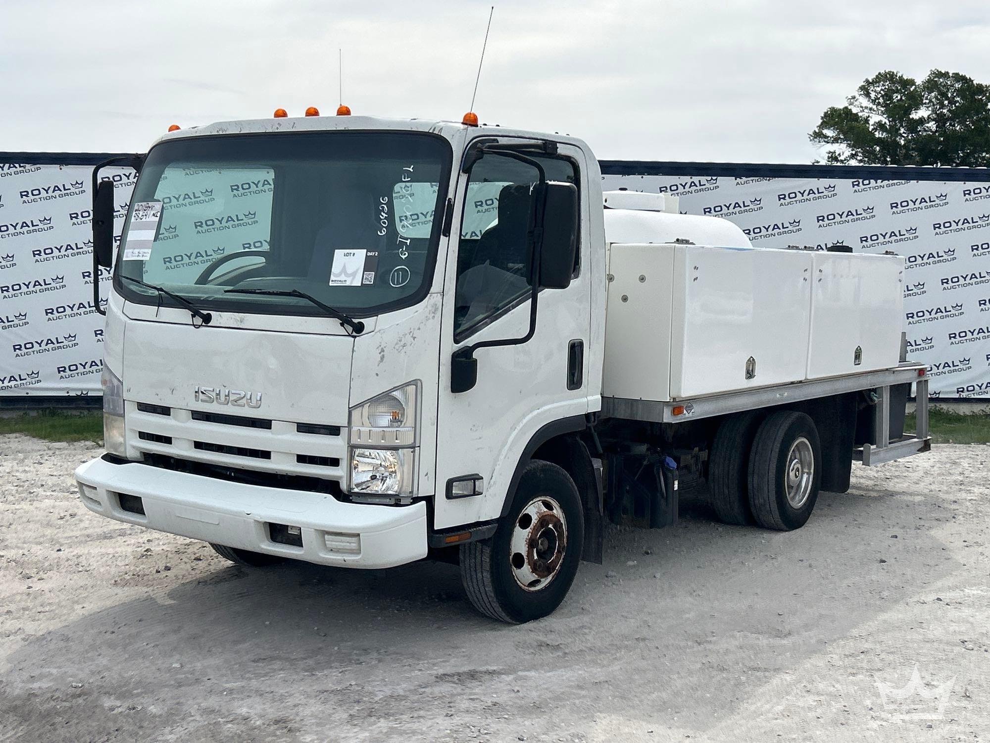 Photo of a 2015 Isuzu NPR