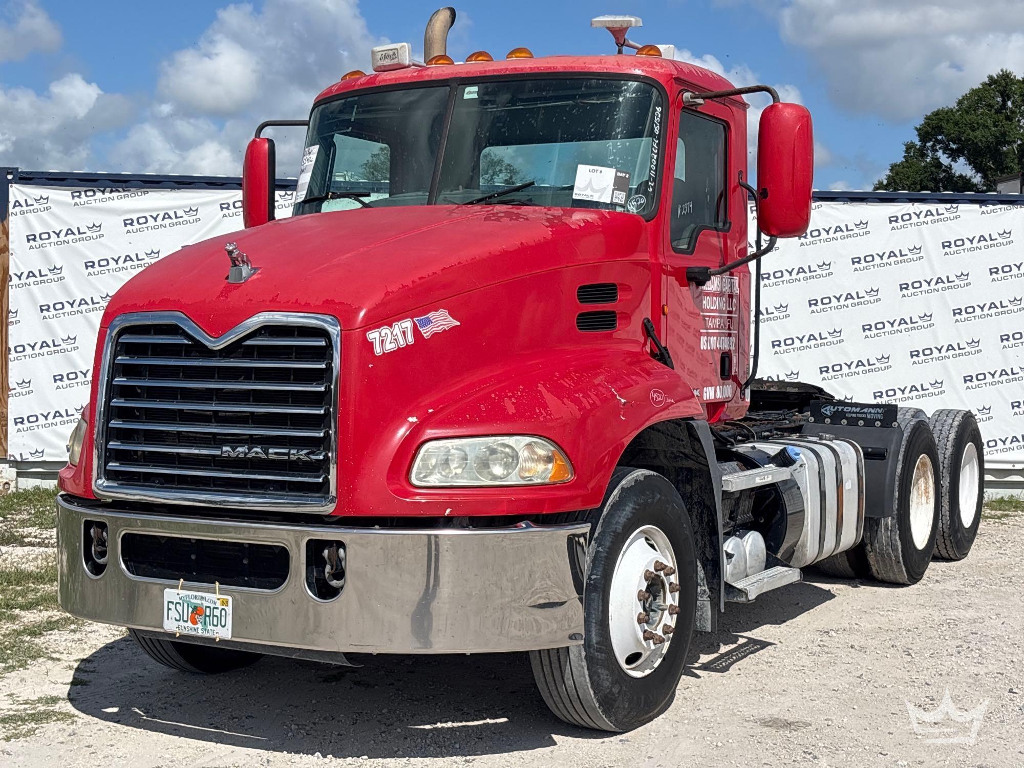 2013 Mack CXU613 T/A Day Cab Truck Tractor