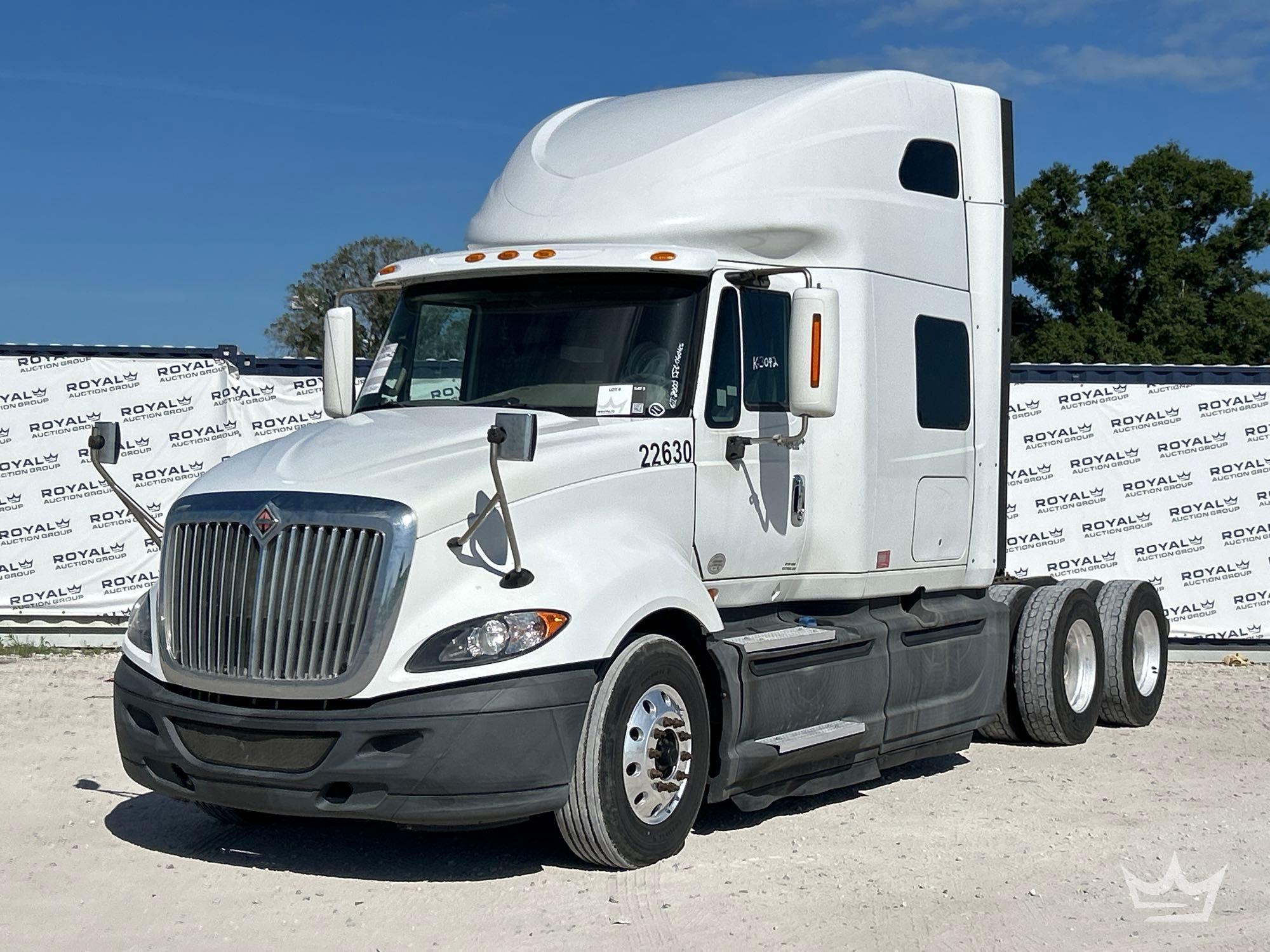 Photo of a 2015 International Prostar
