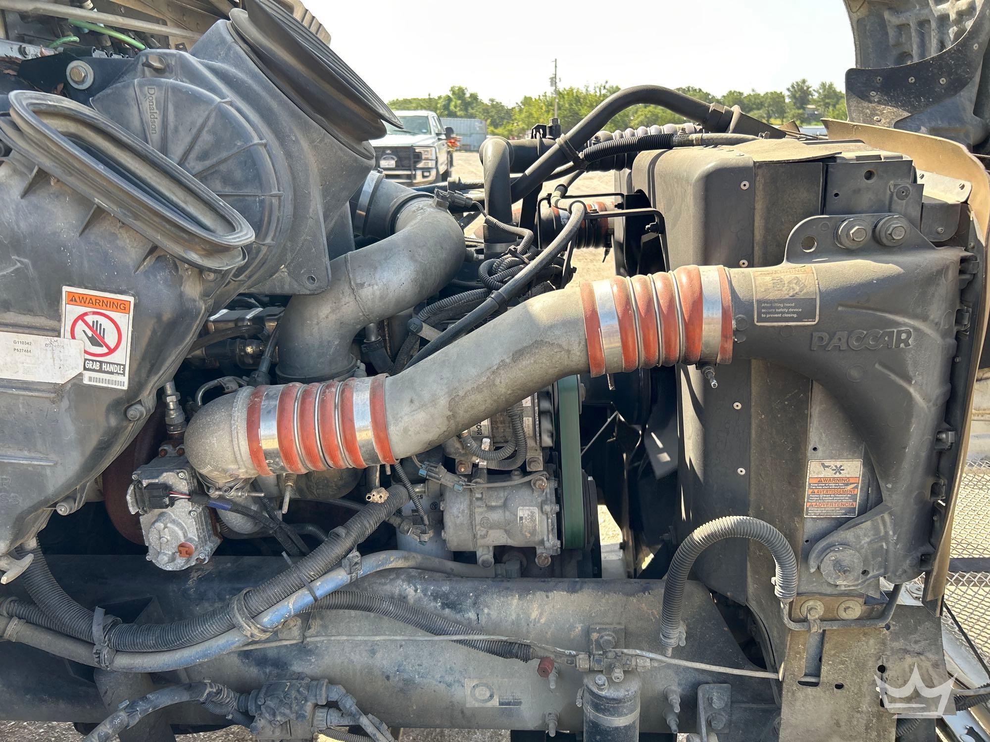 2009 Kenworth T300