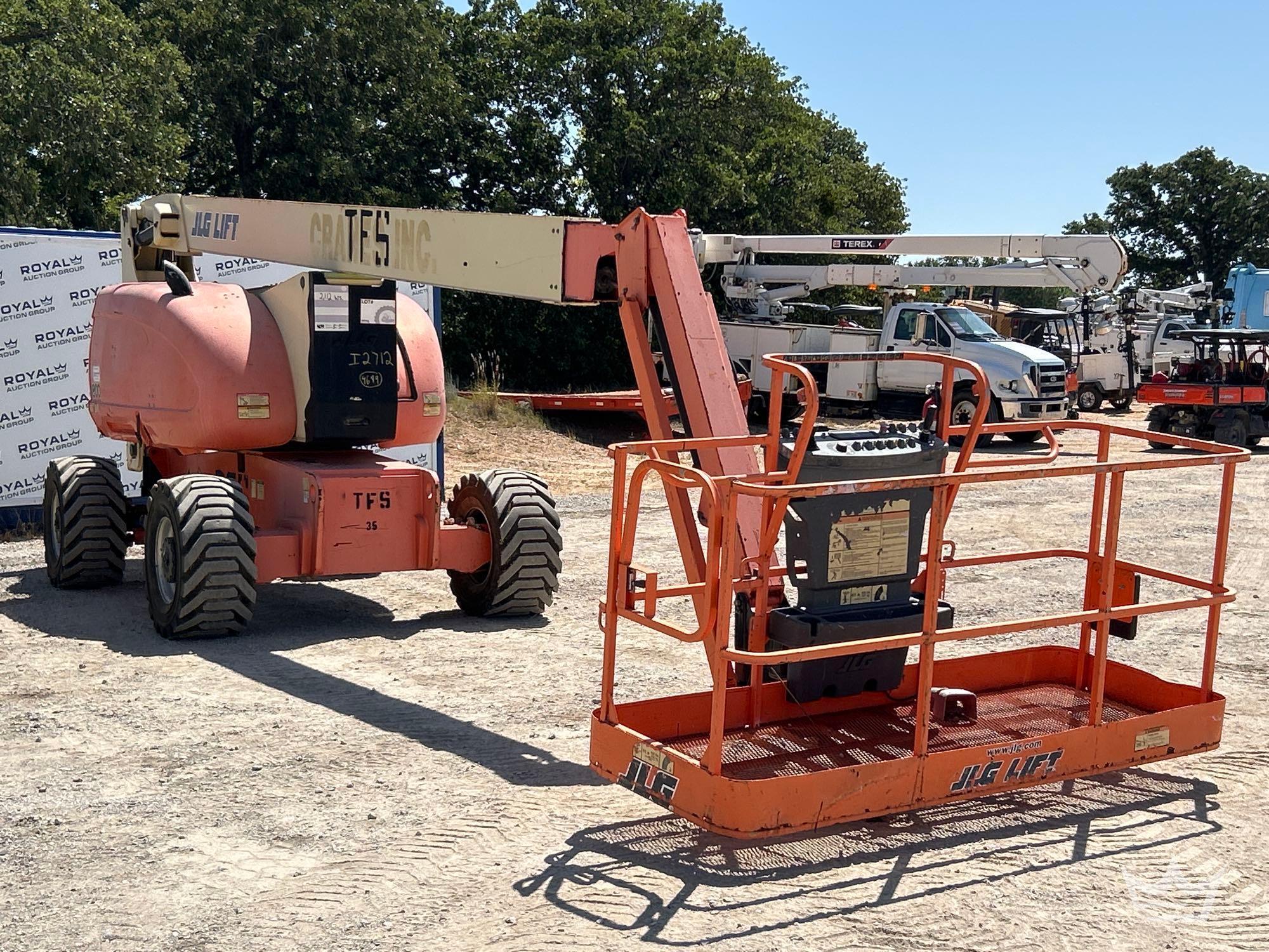 2008 JLG 800AJ