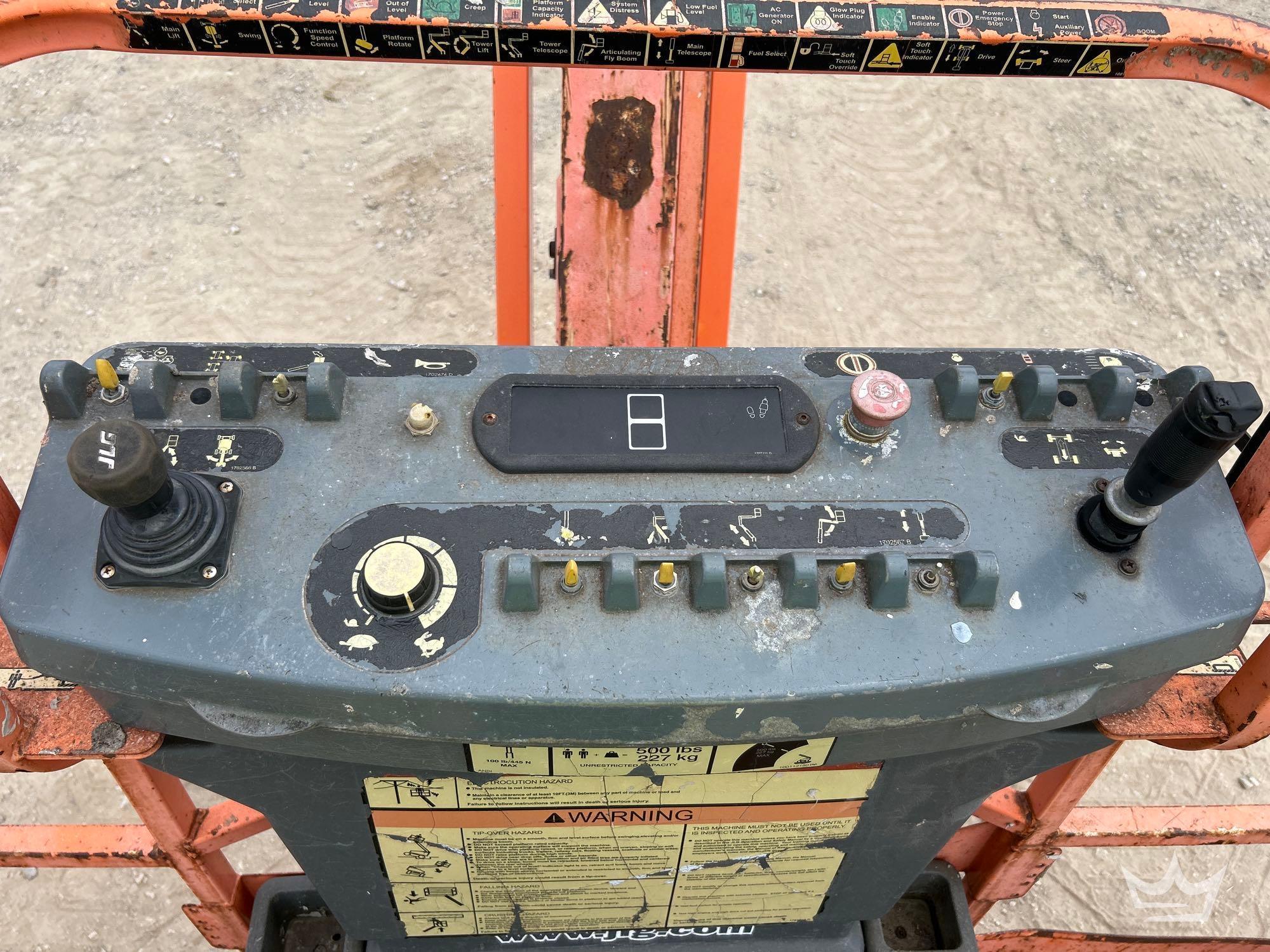 2008 JLG 800AJ