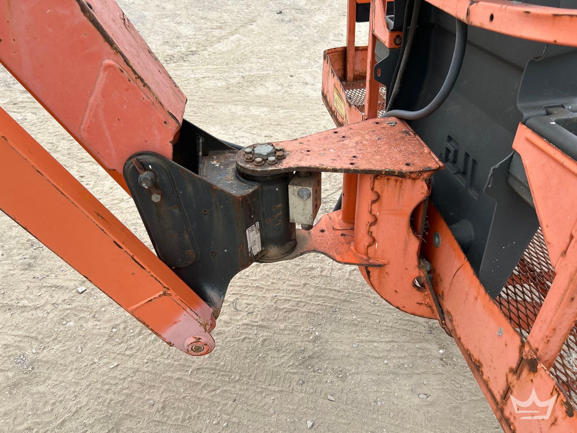 2008 JLG 800AJ