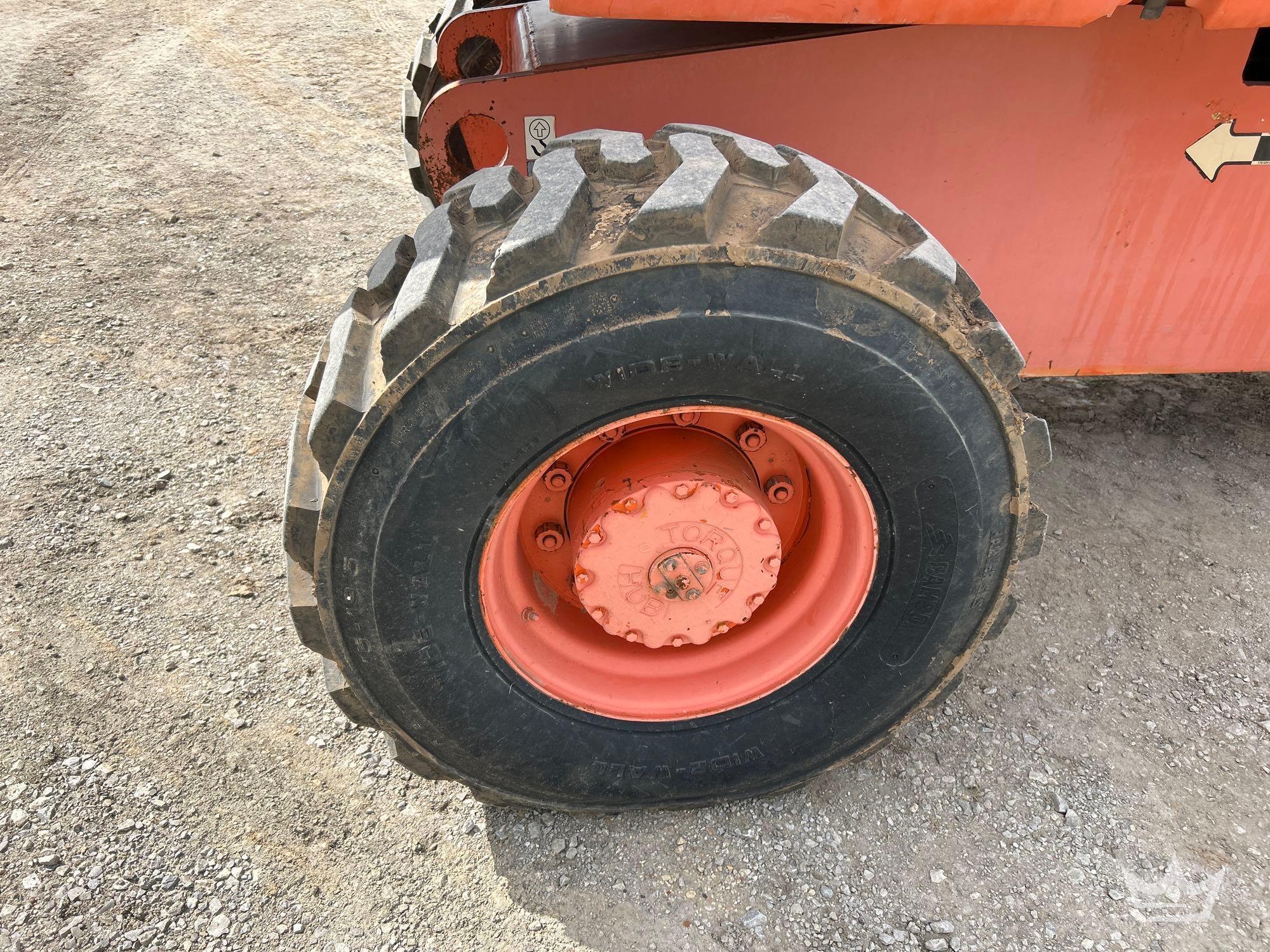 1999 JLG 600S