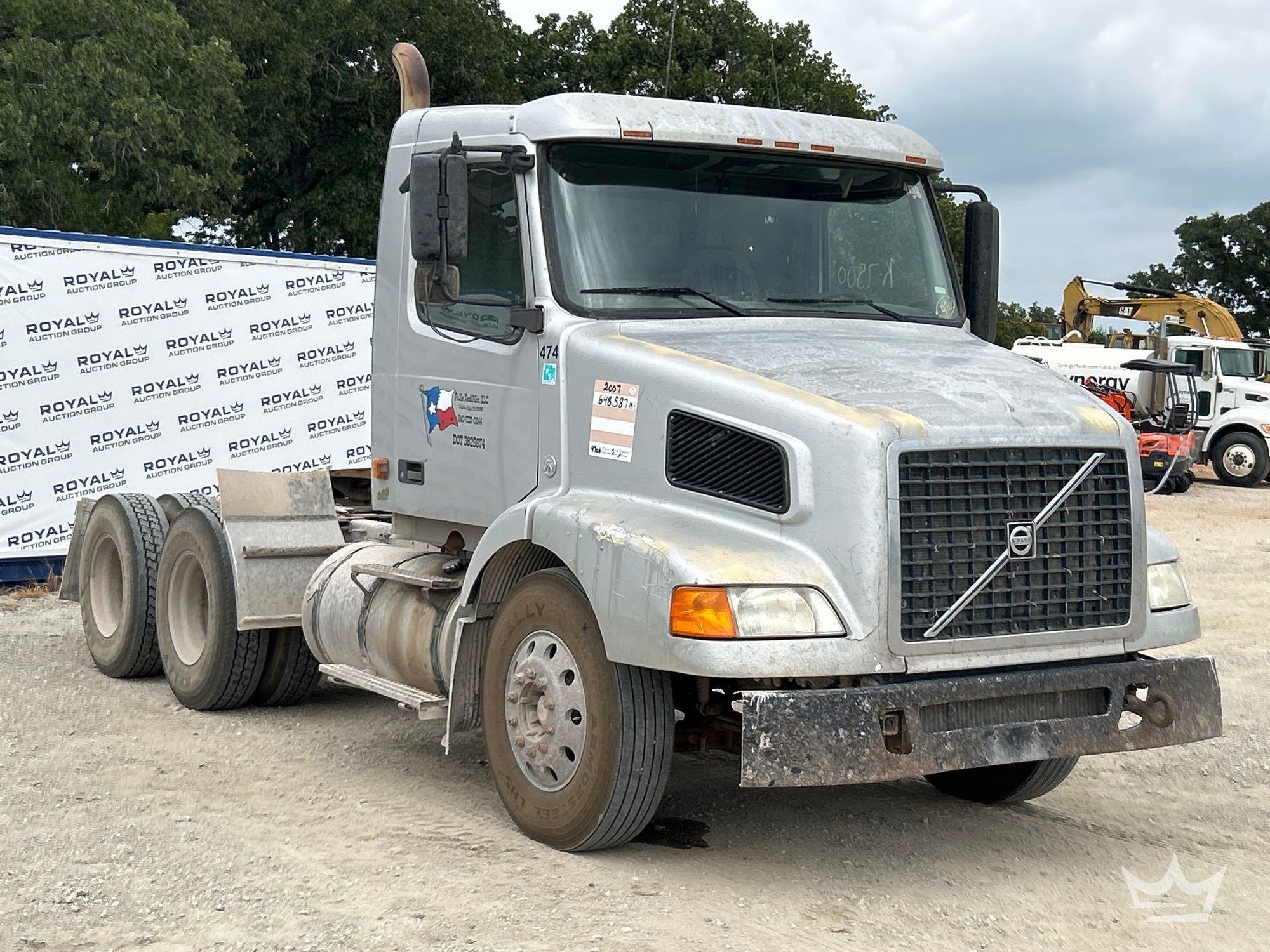 2007 Volvo VNM