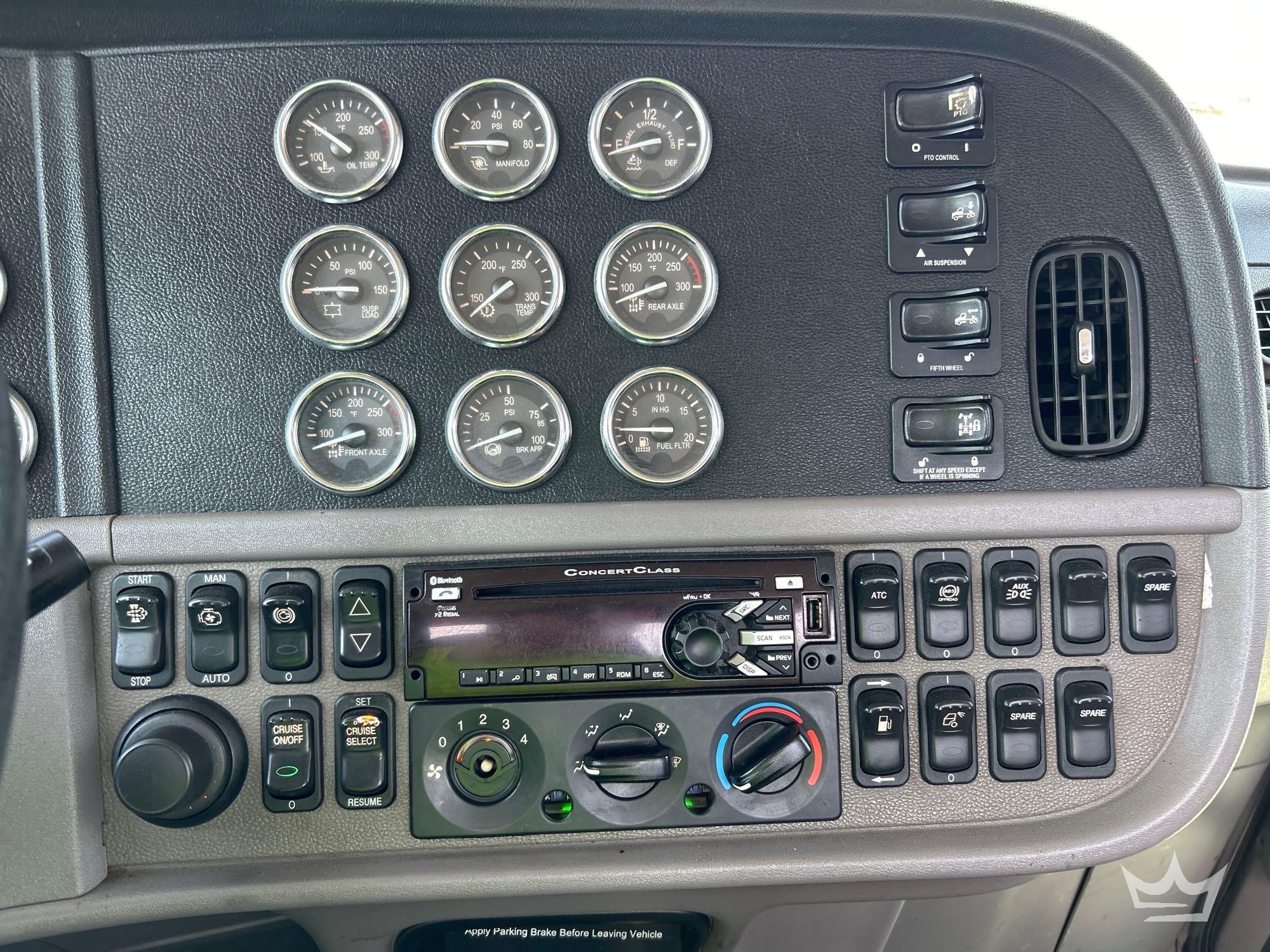 2020 Peterbilt 389