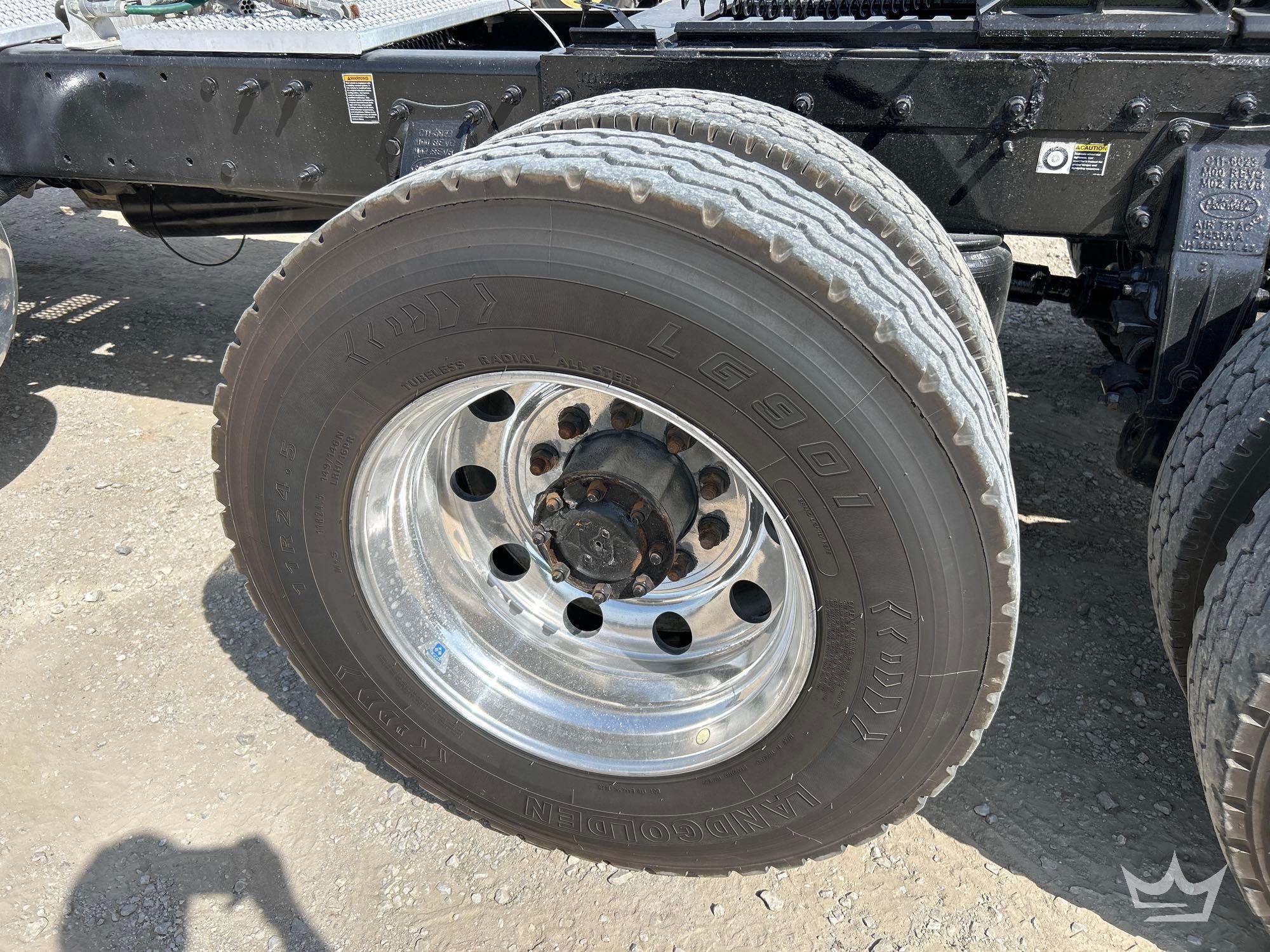 2020 Peterbilt 389