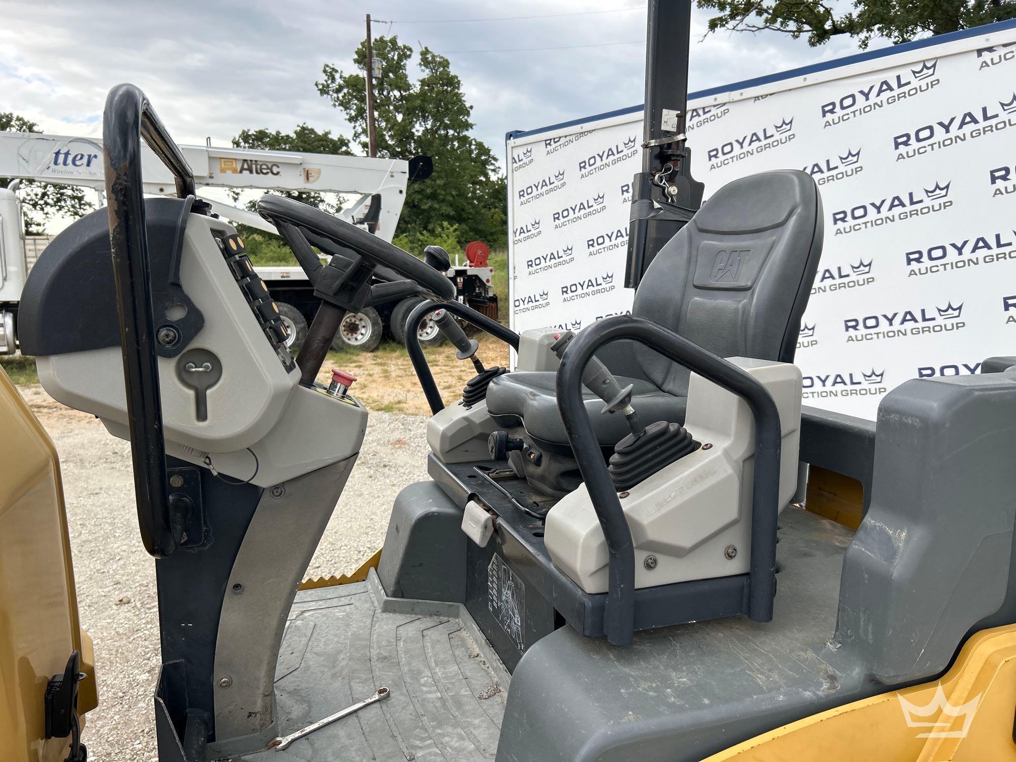 2014 Caterpillar CB-34