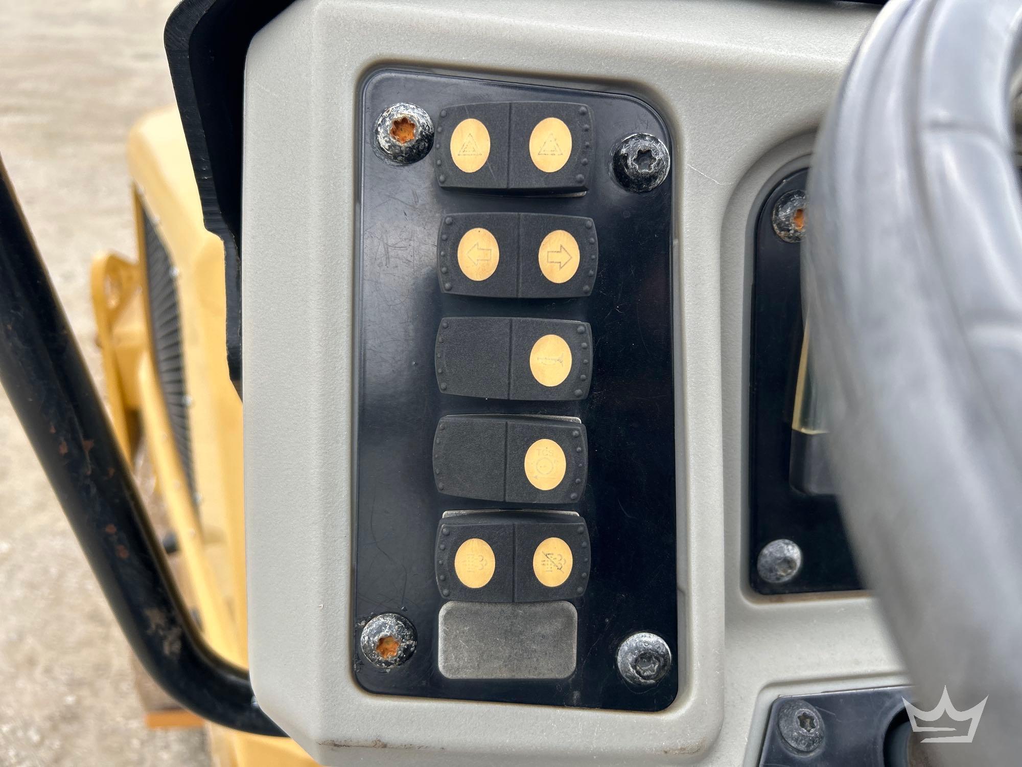2014 Caterpillar CB-34