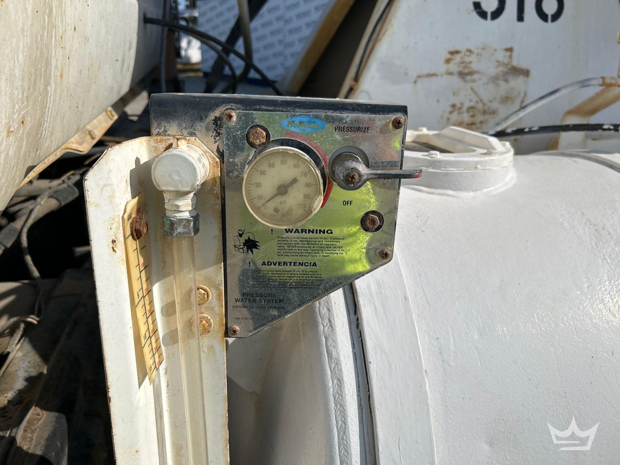 1994 Mack DM690S