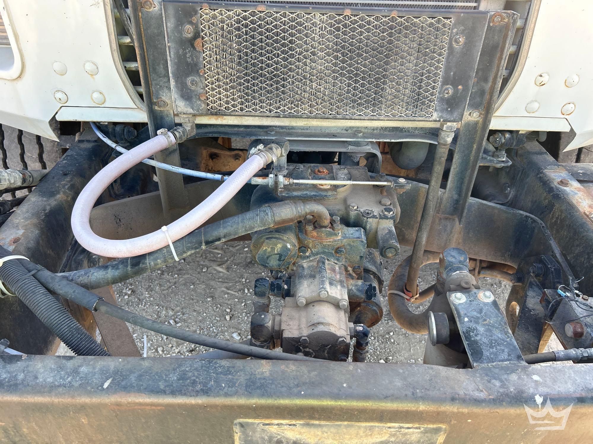 1994 Mack DM690S