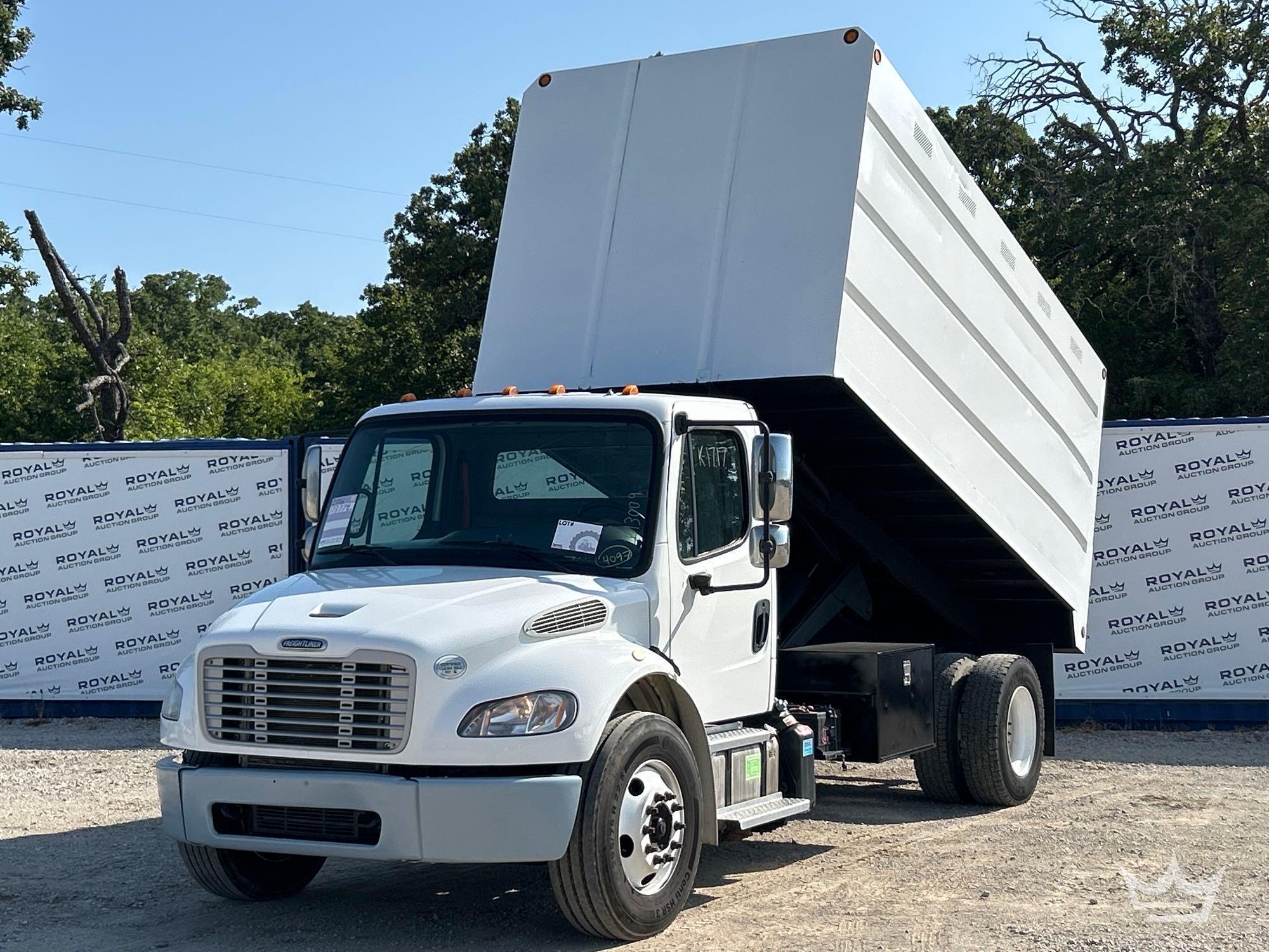 2016 Freightliner M2 106 Chipper Truck