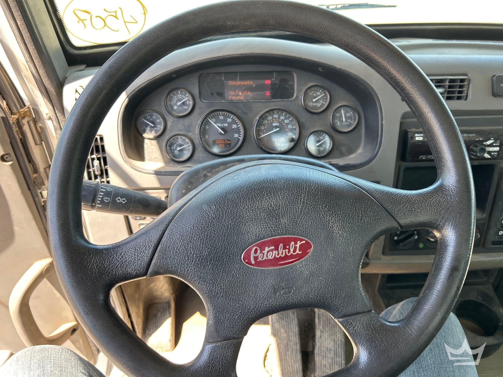 2017 Peterbilt 337