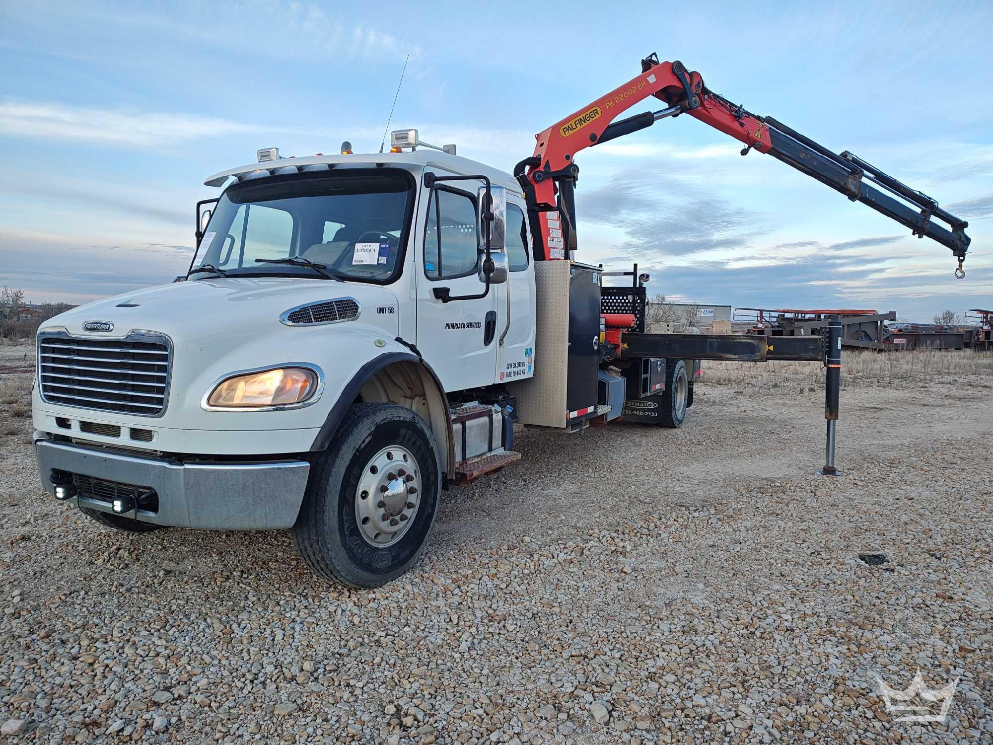 Photo of a 2014 Freightliner M2 106