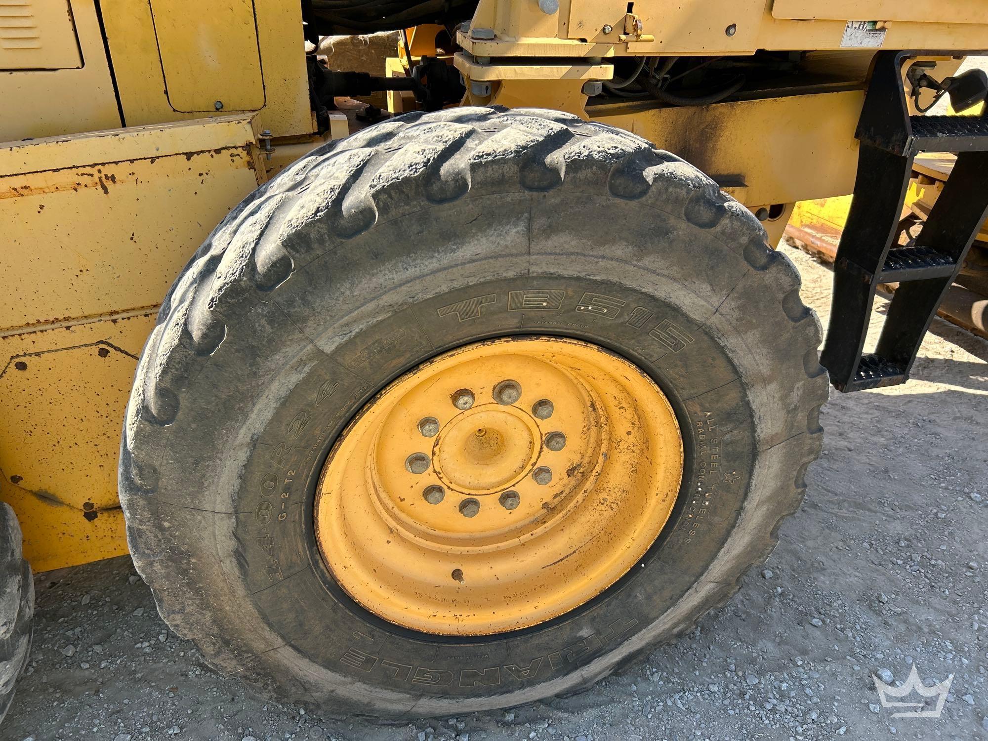 2000 Champion 710A