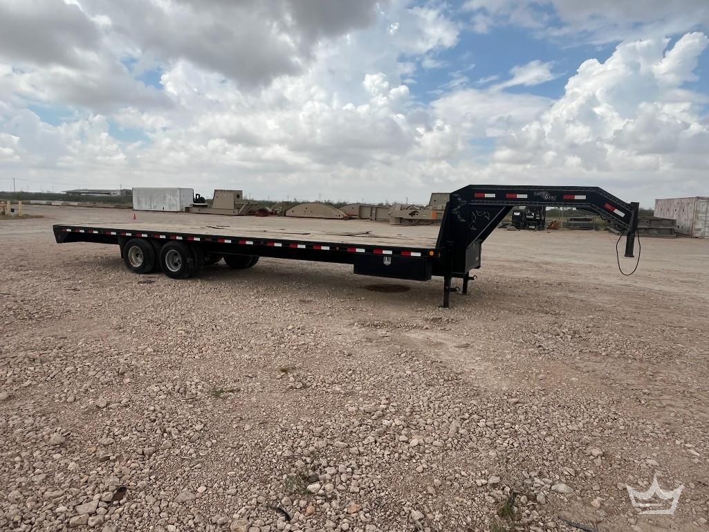 2011 Load Max T/A Gooseneck Trailer