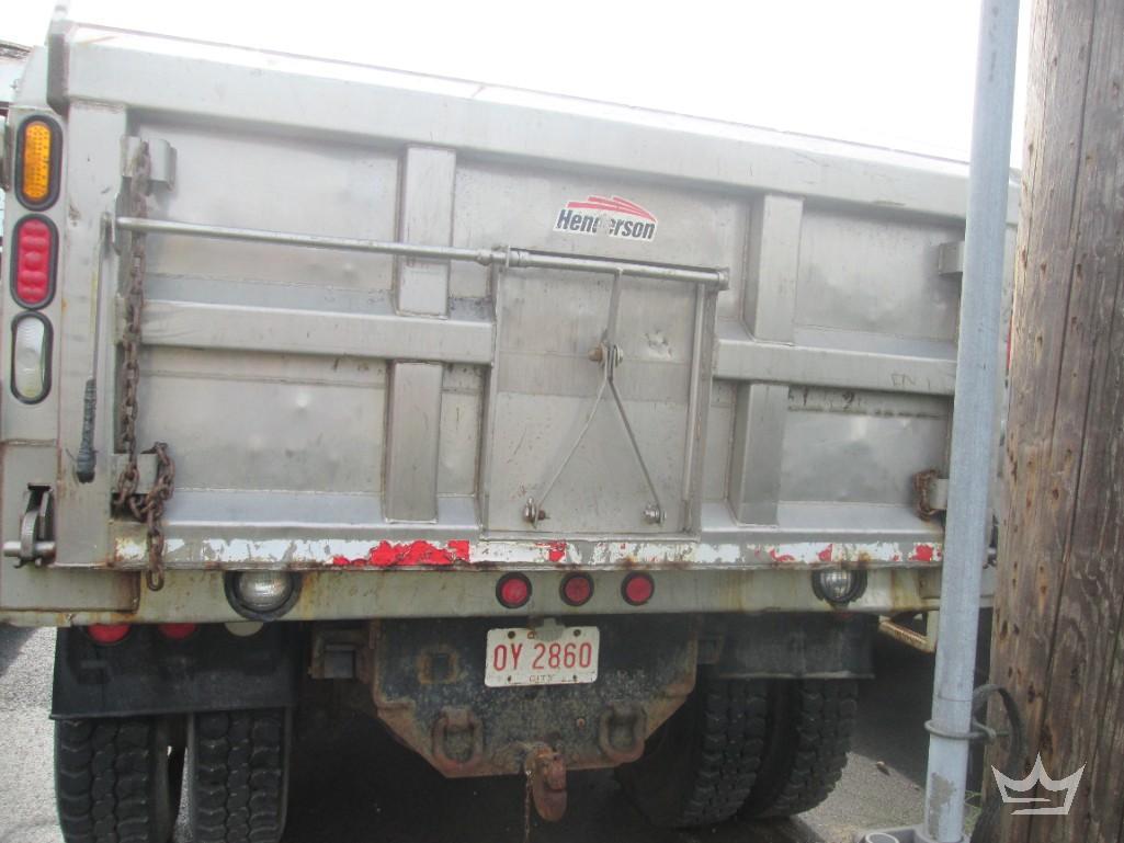 2004 International 7400