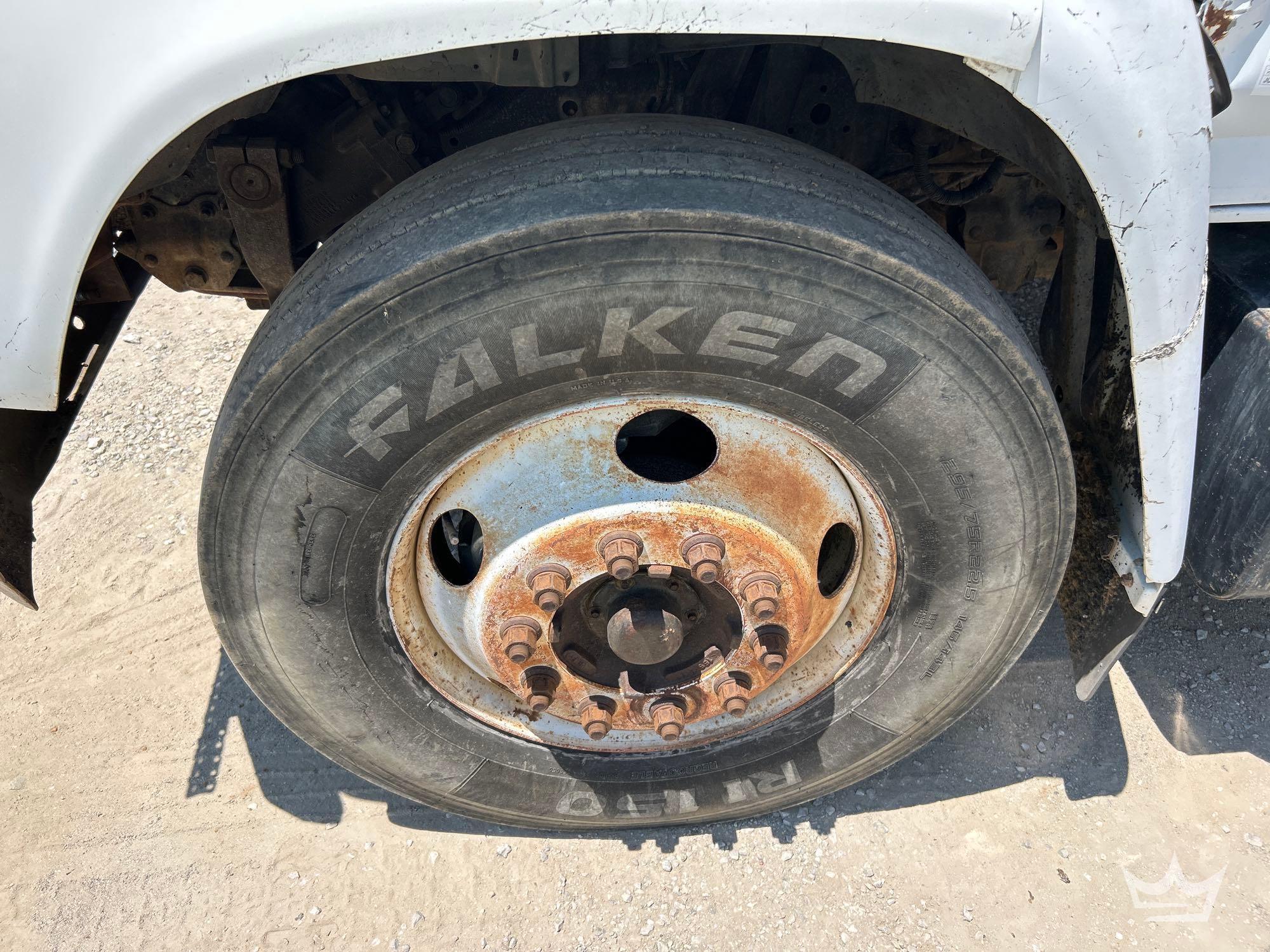 1999 Ford F800