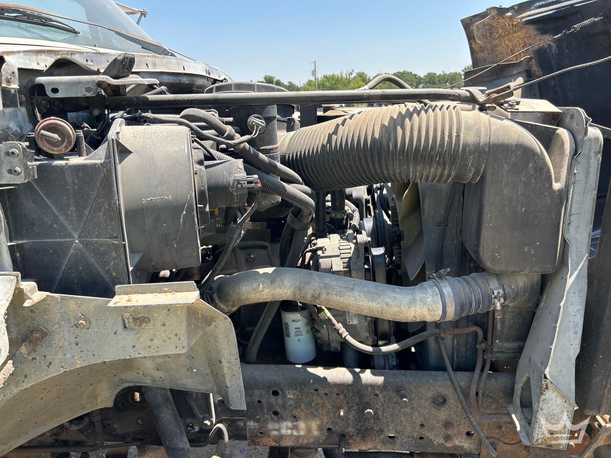 1999 Ford F800