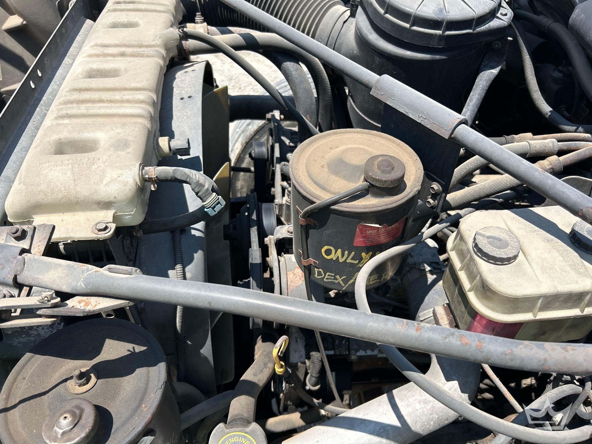 1999 Ford F800