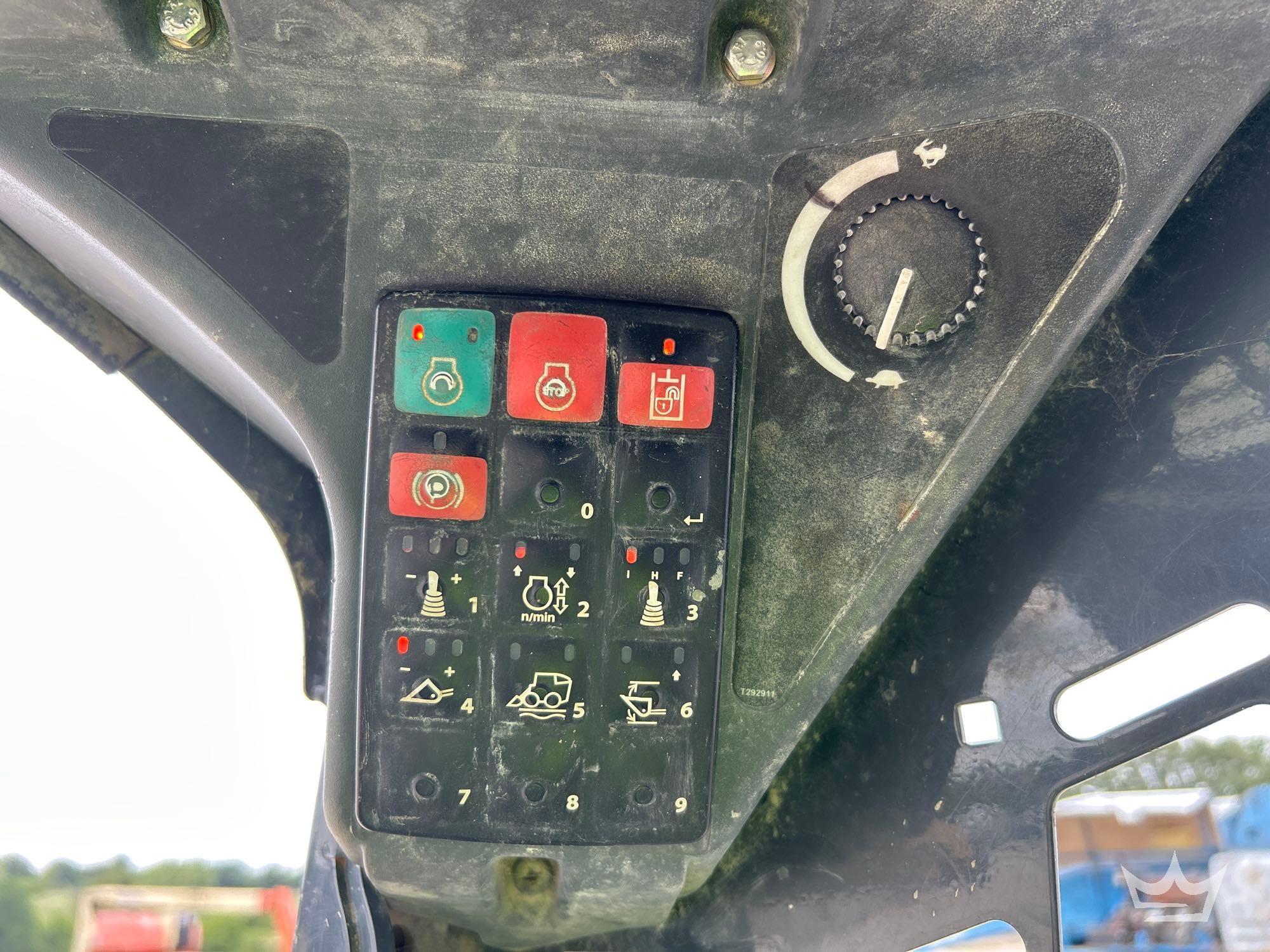 2022 John Deere 325G