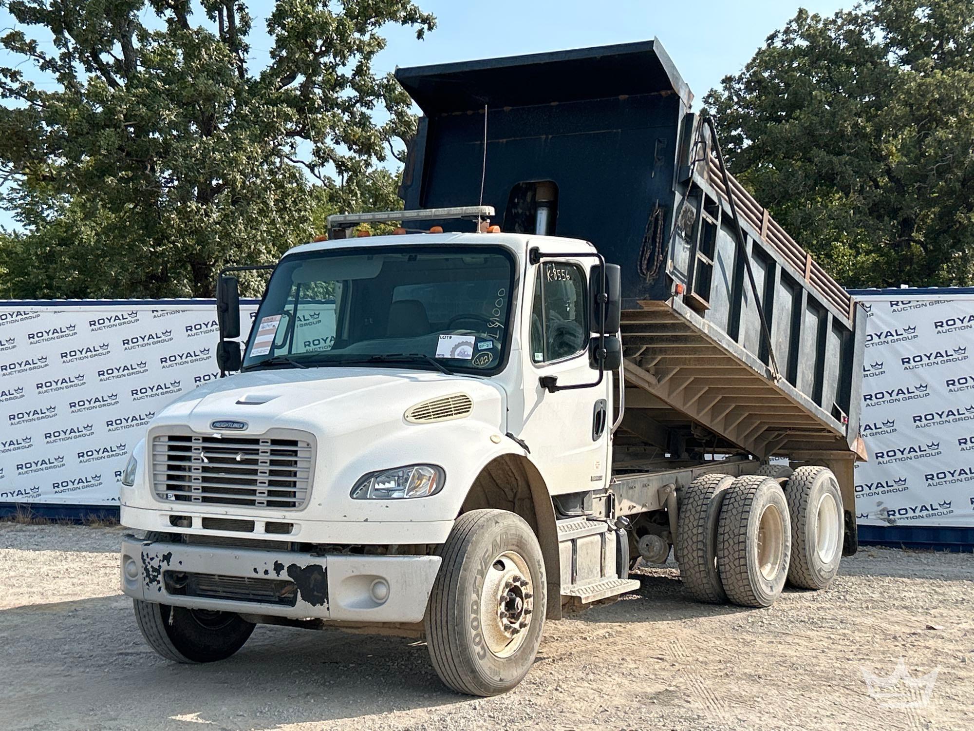 2012 Freightliner M2 106