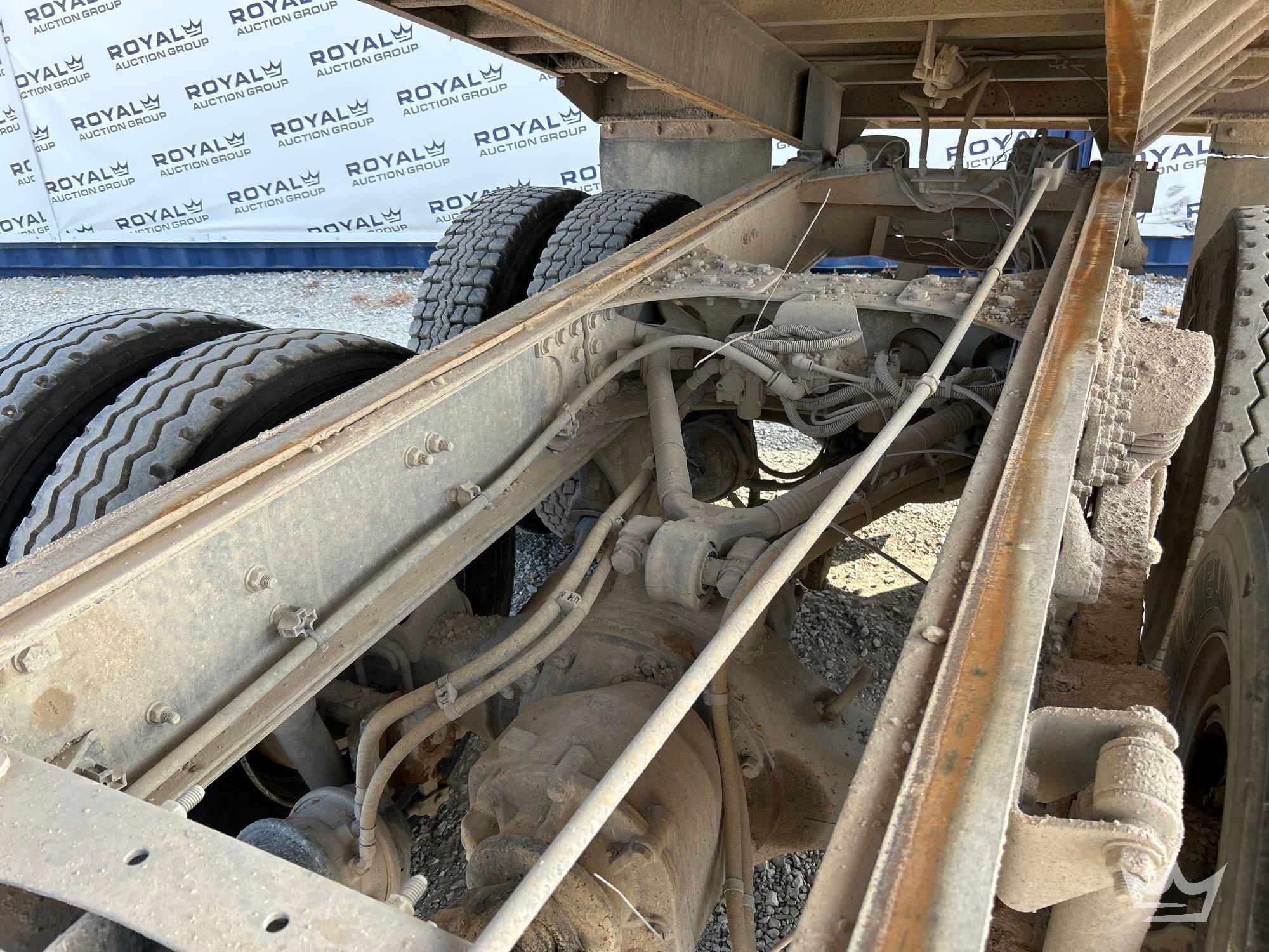 2012 Freightliner M2 106