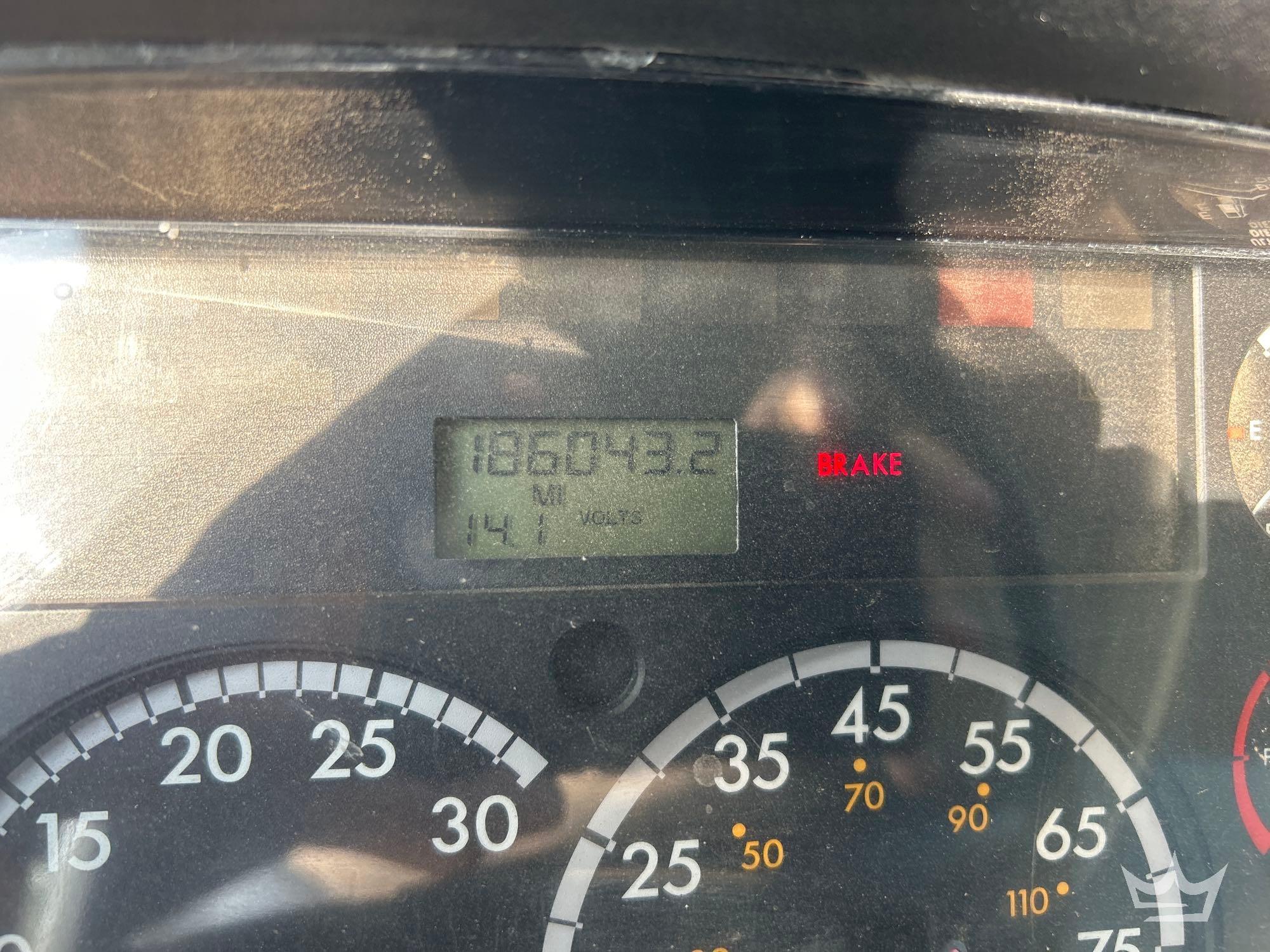 2012 Freightliner M2 106