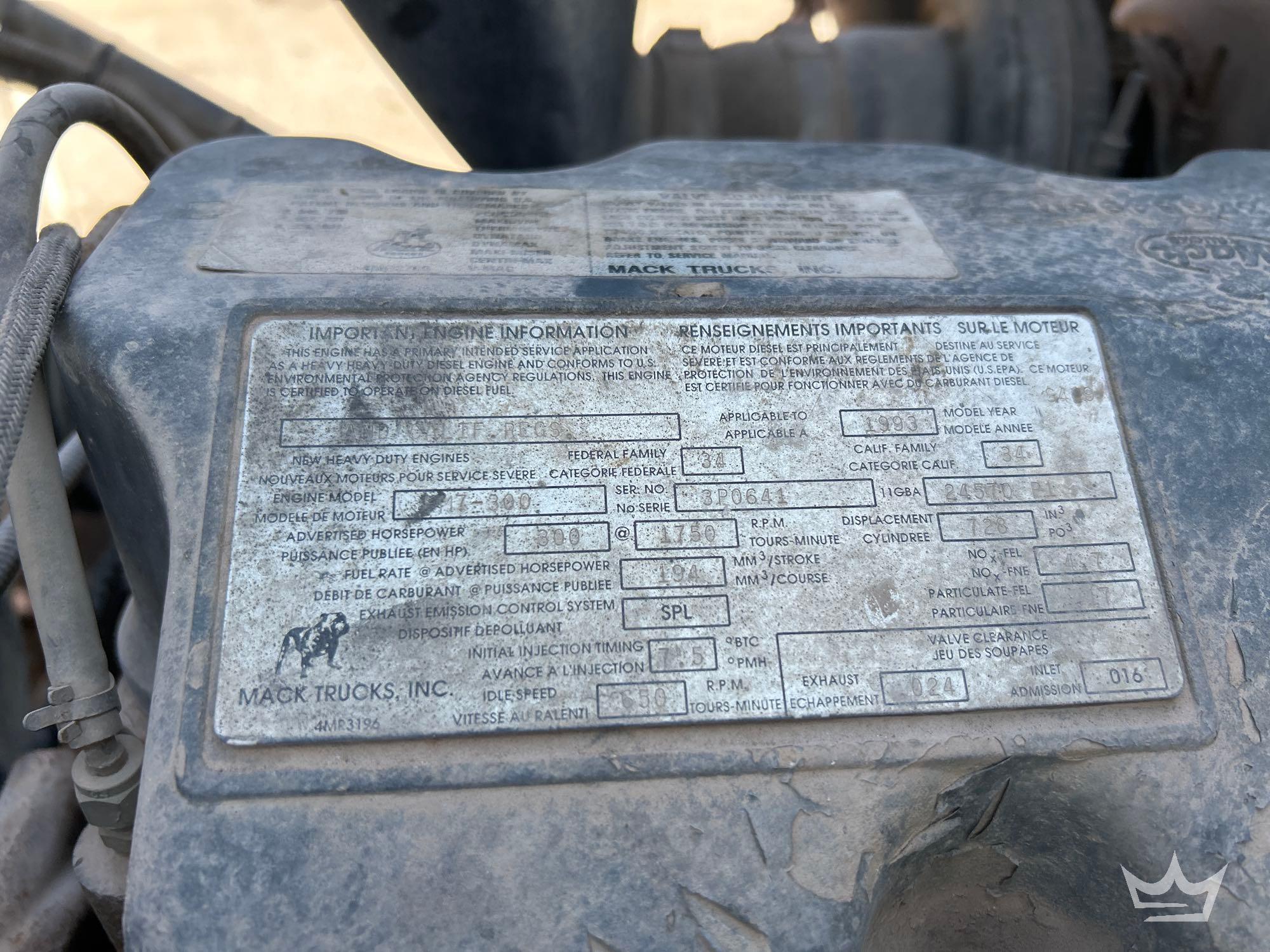 1994 Mack DM690S