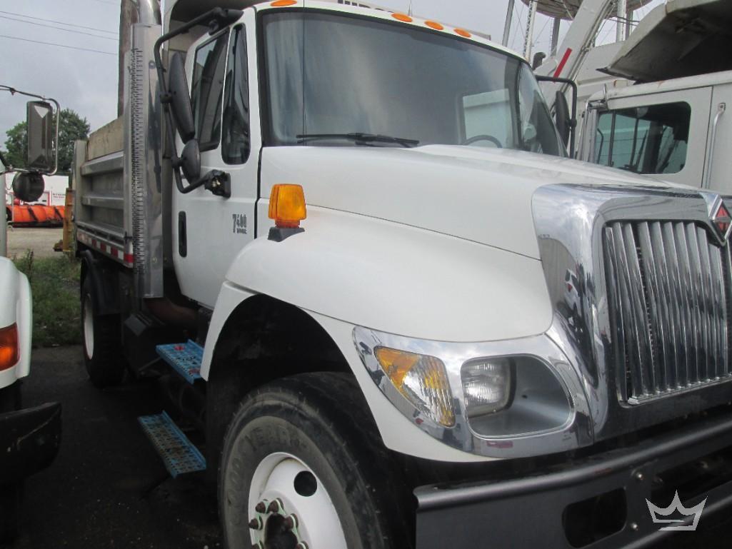 2004 International 7400
