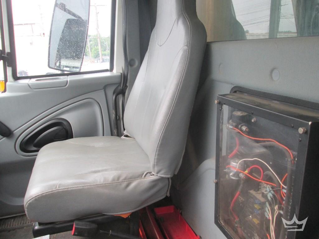 2004 International 7400