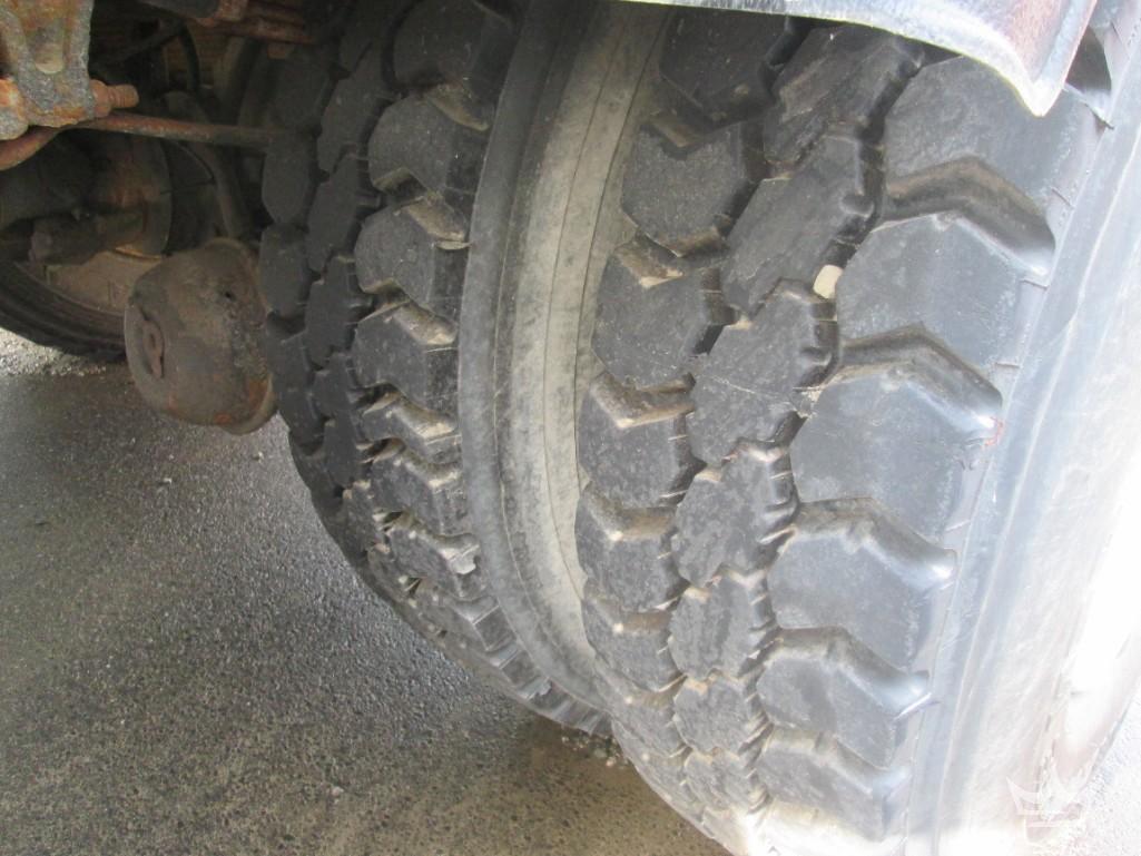 2004 International 7400