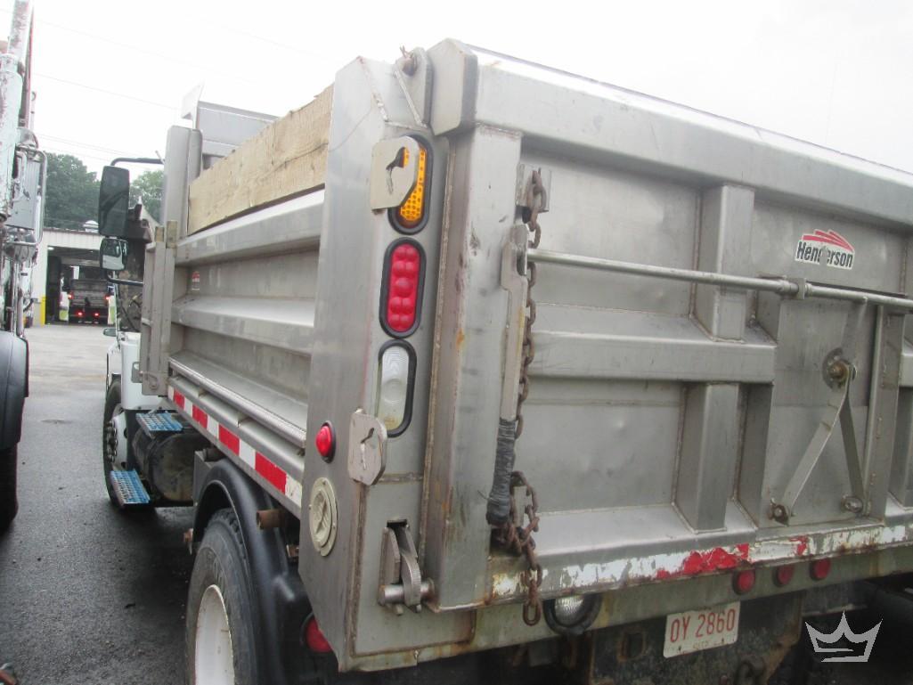 2004 International 7400