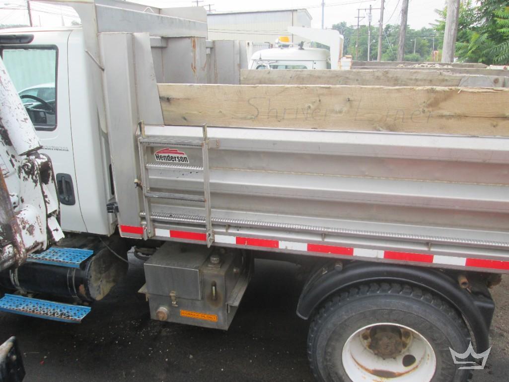 2004 International 7400