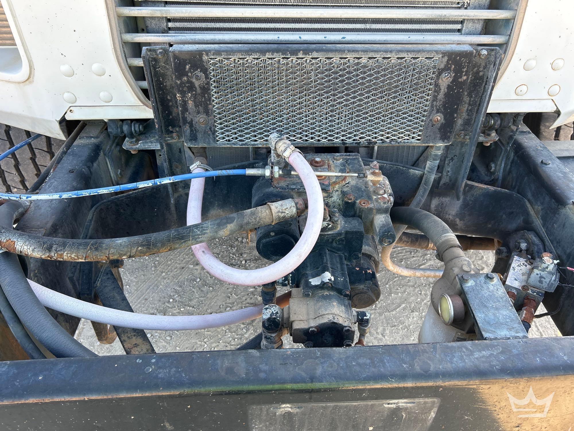 1994 Mack DM690S
