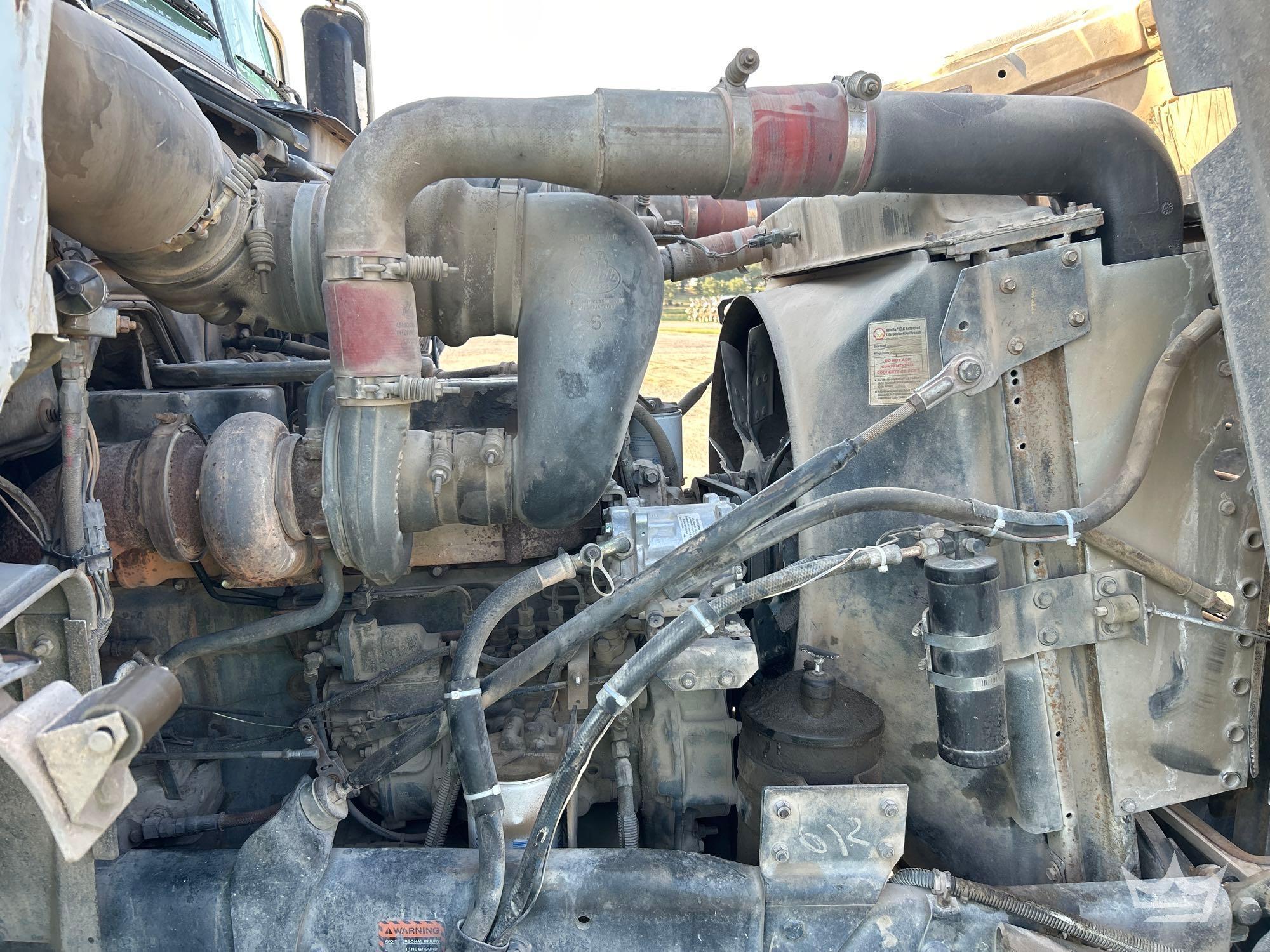 1994 Mack DM690S