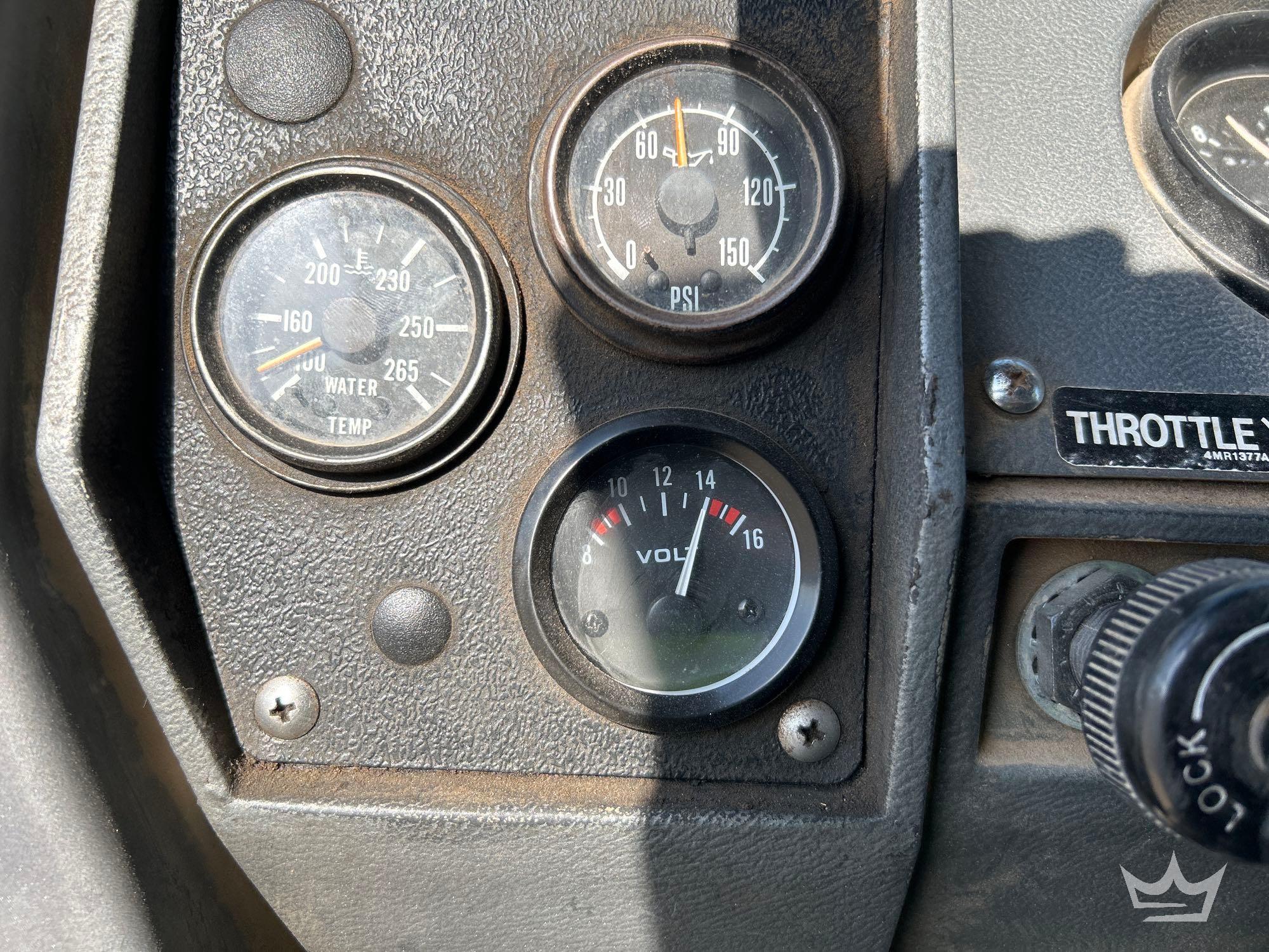 1994 Mack DM690S