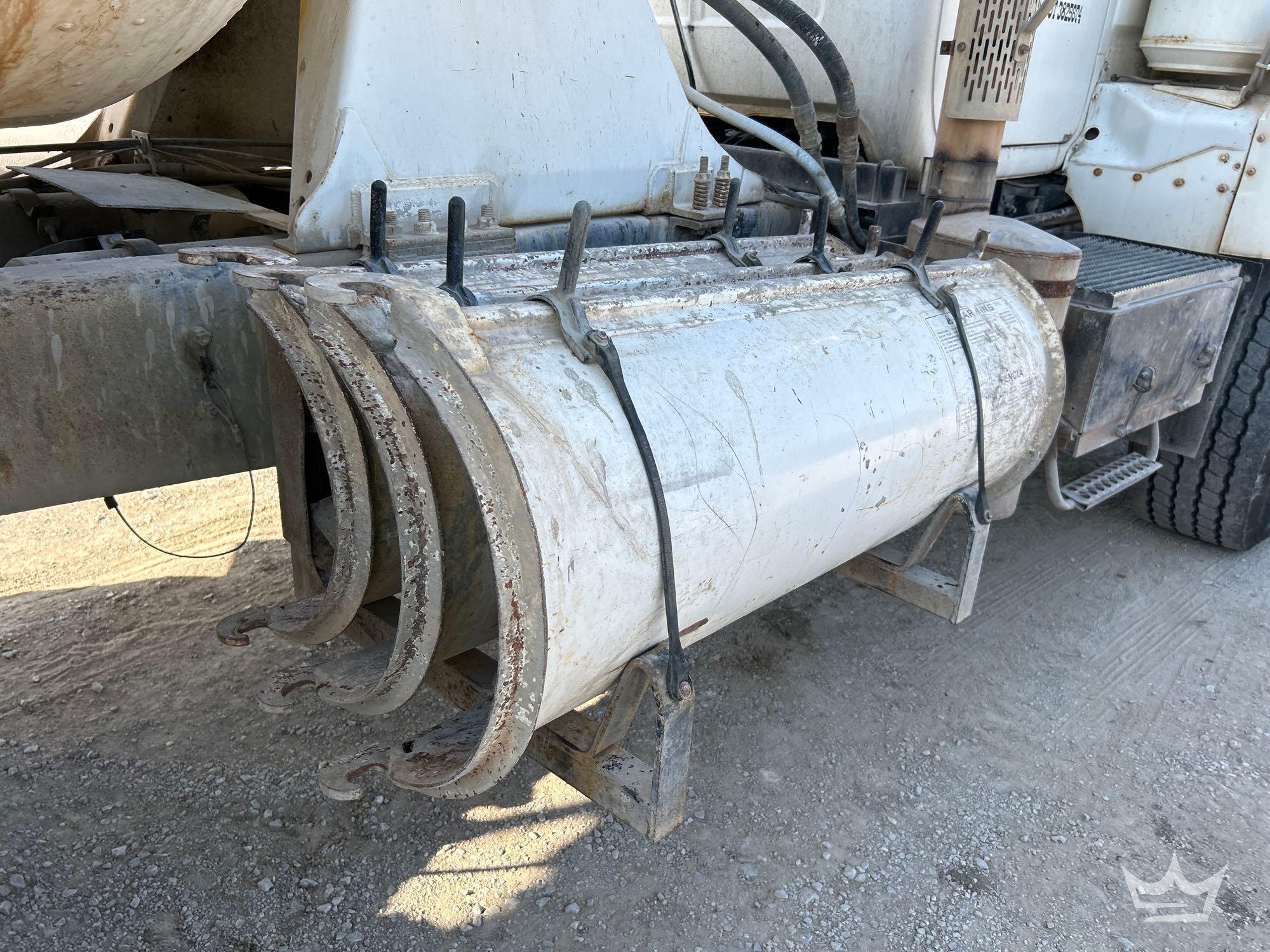 1994 Mack DM690S