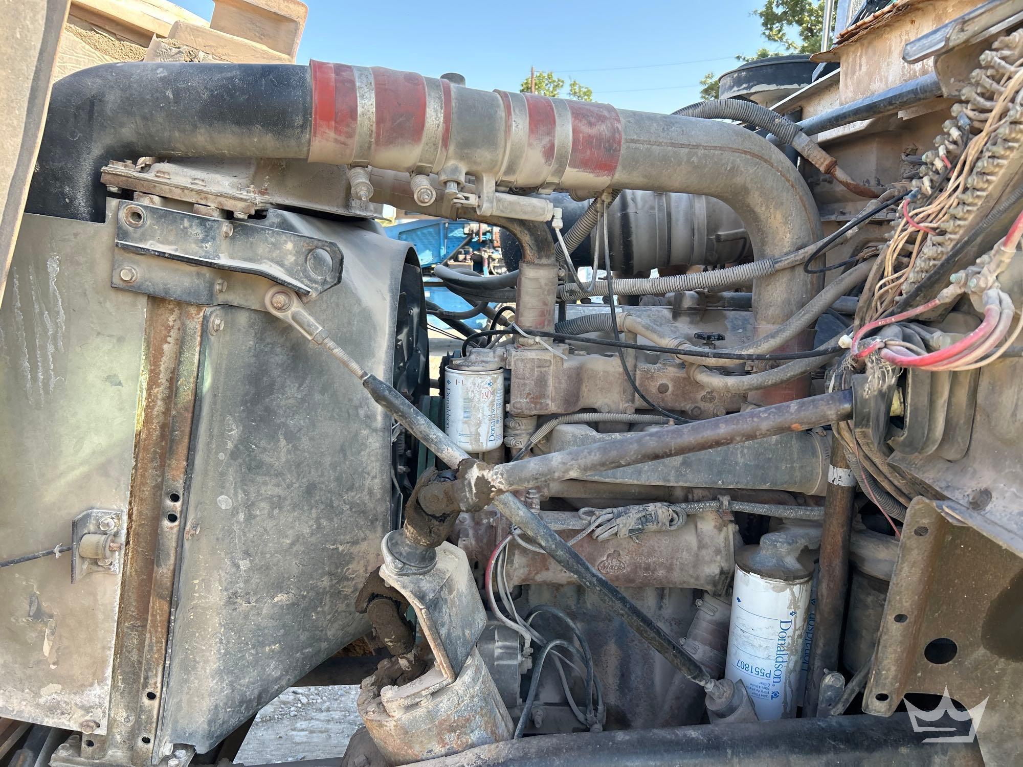 1994 Mack DM690S
