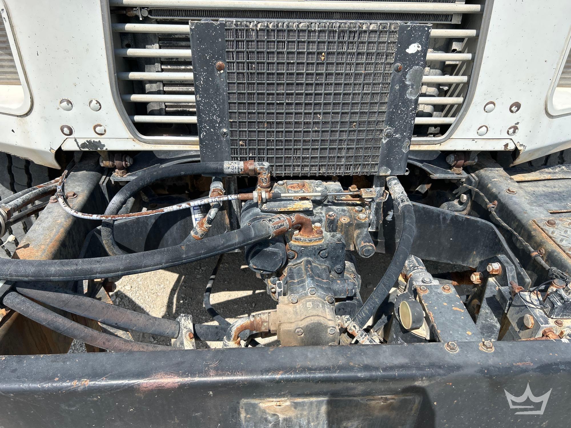 1997 Mack DM690S