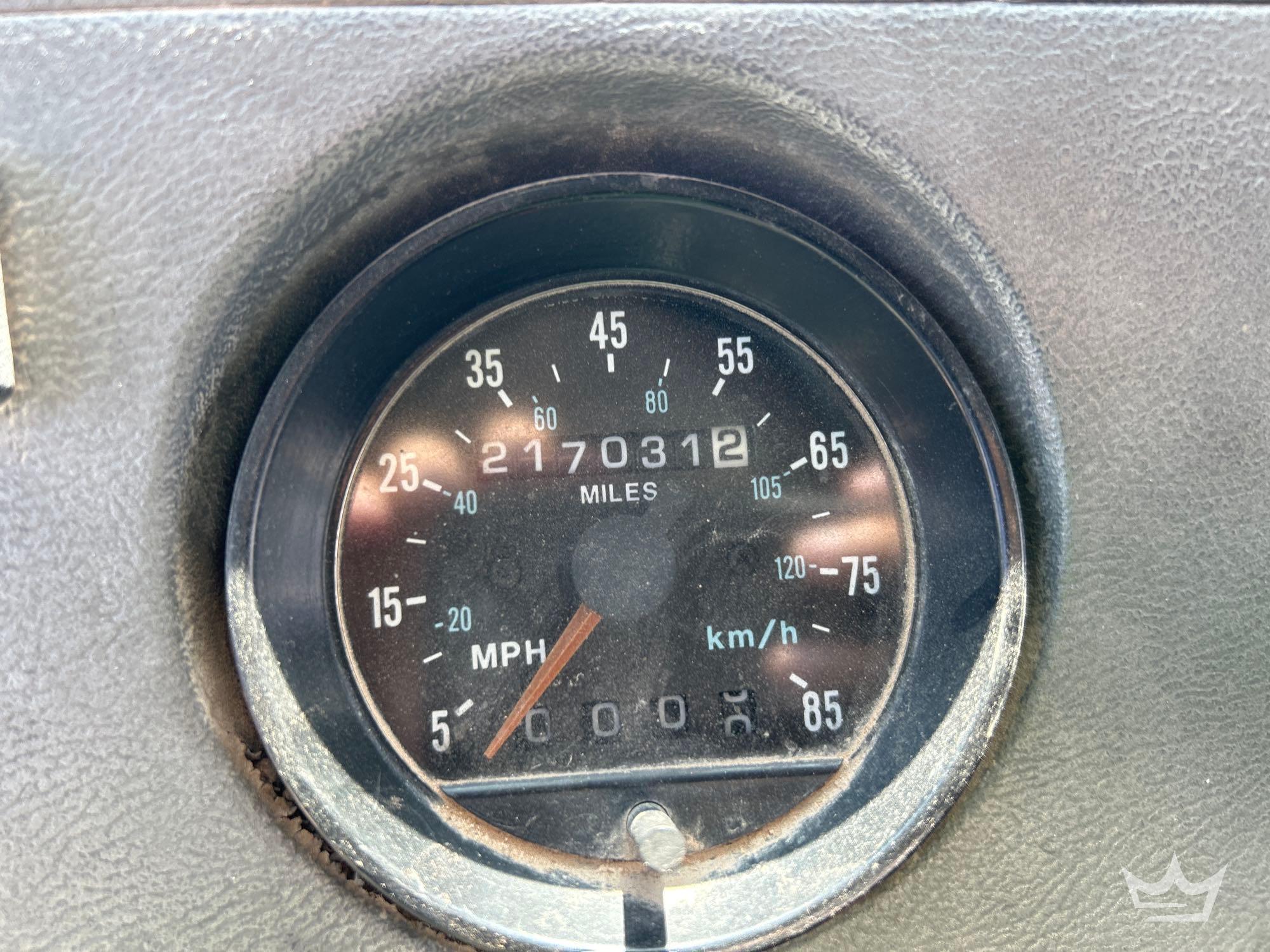 1997 Mack DM690S