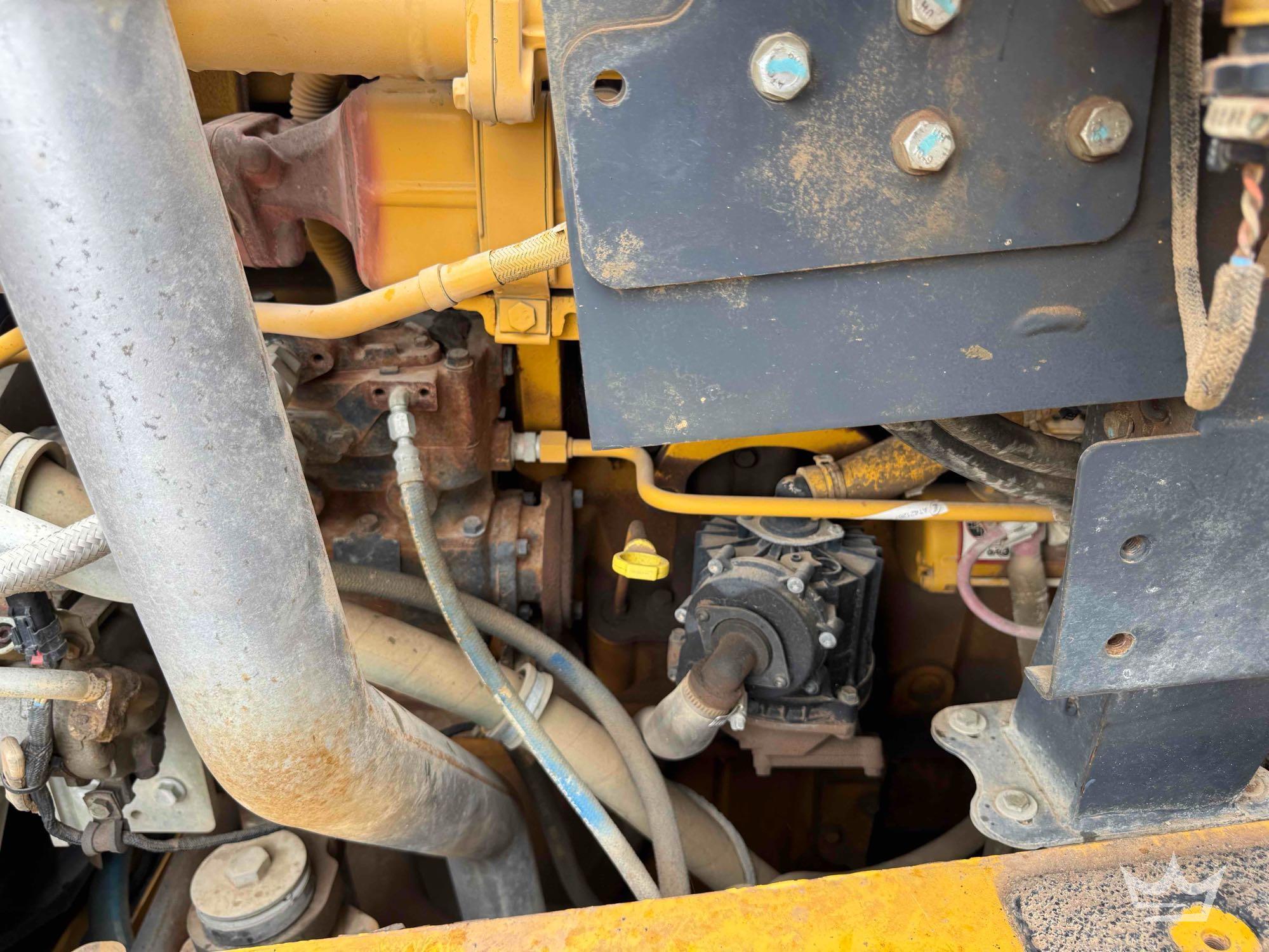 2013 John Deere 250D