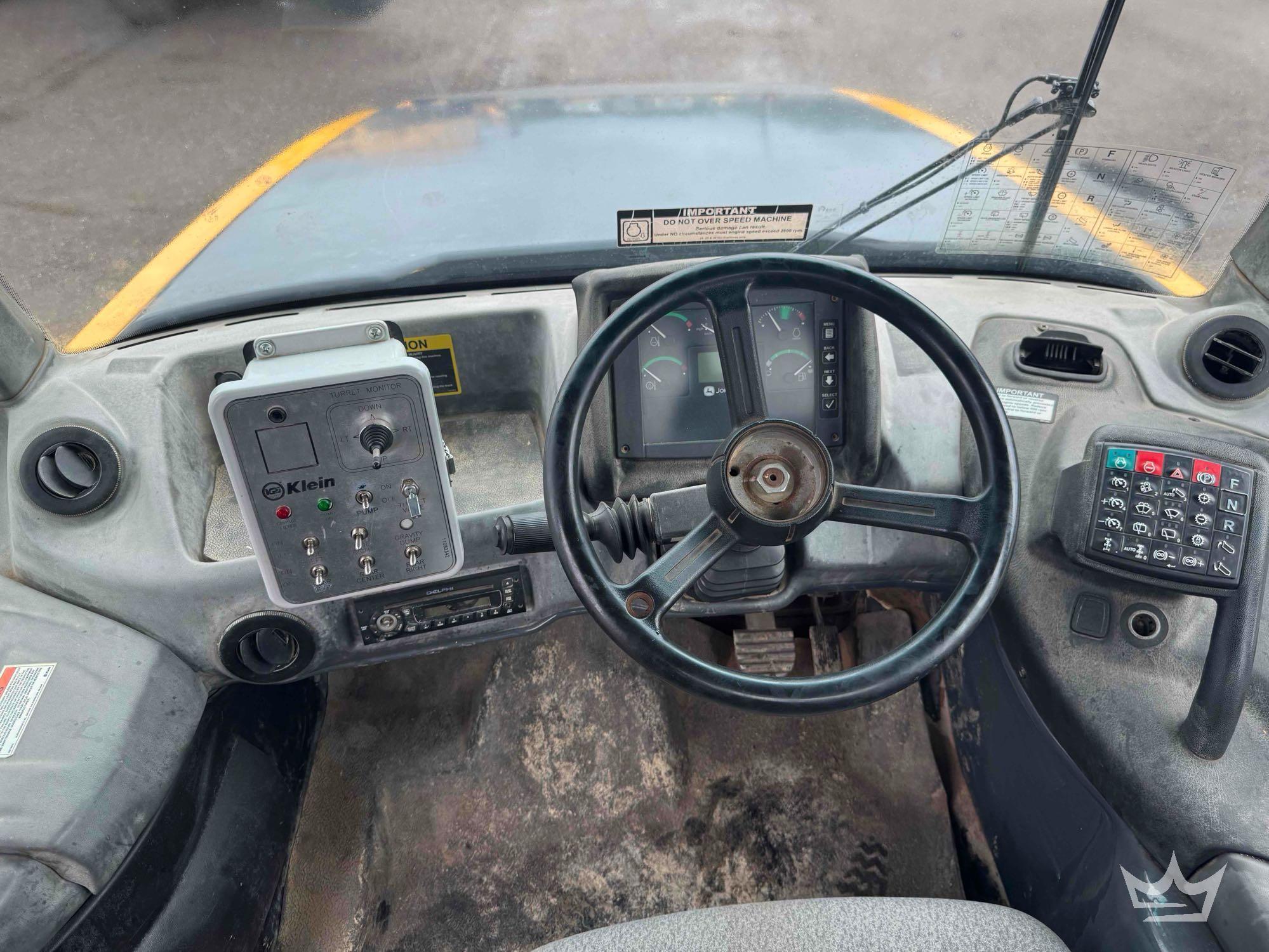 2013 John Deere 250D