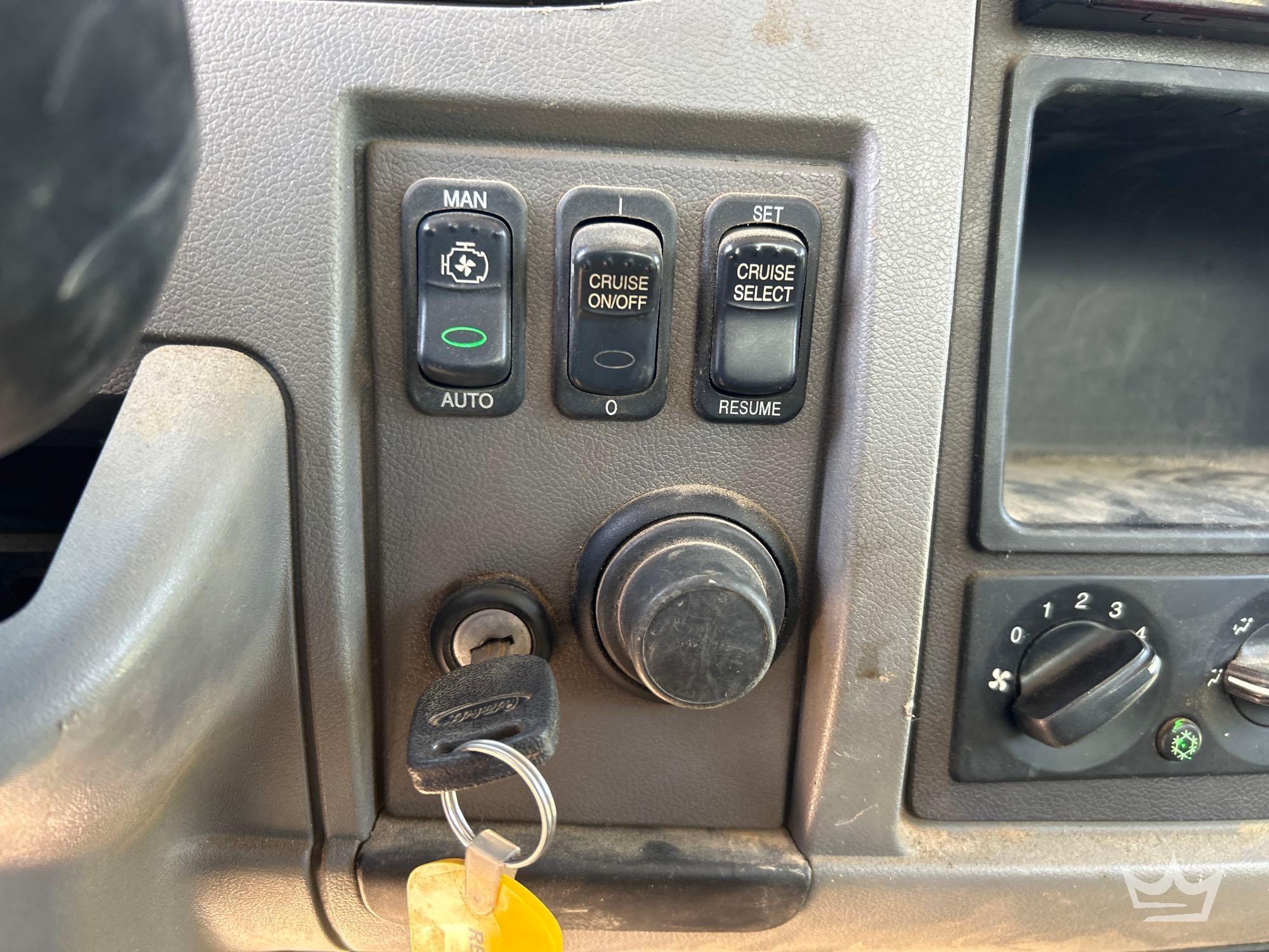 2017 Peterbilt 337