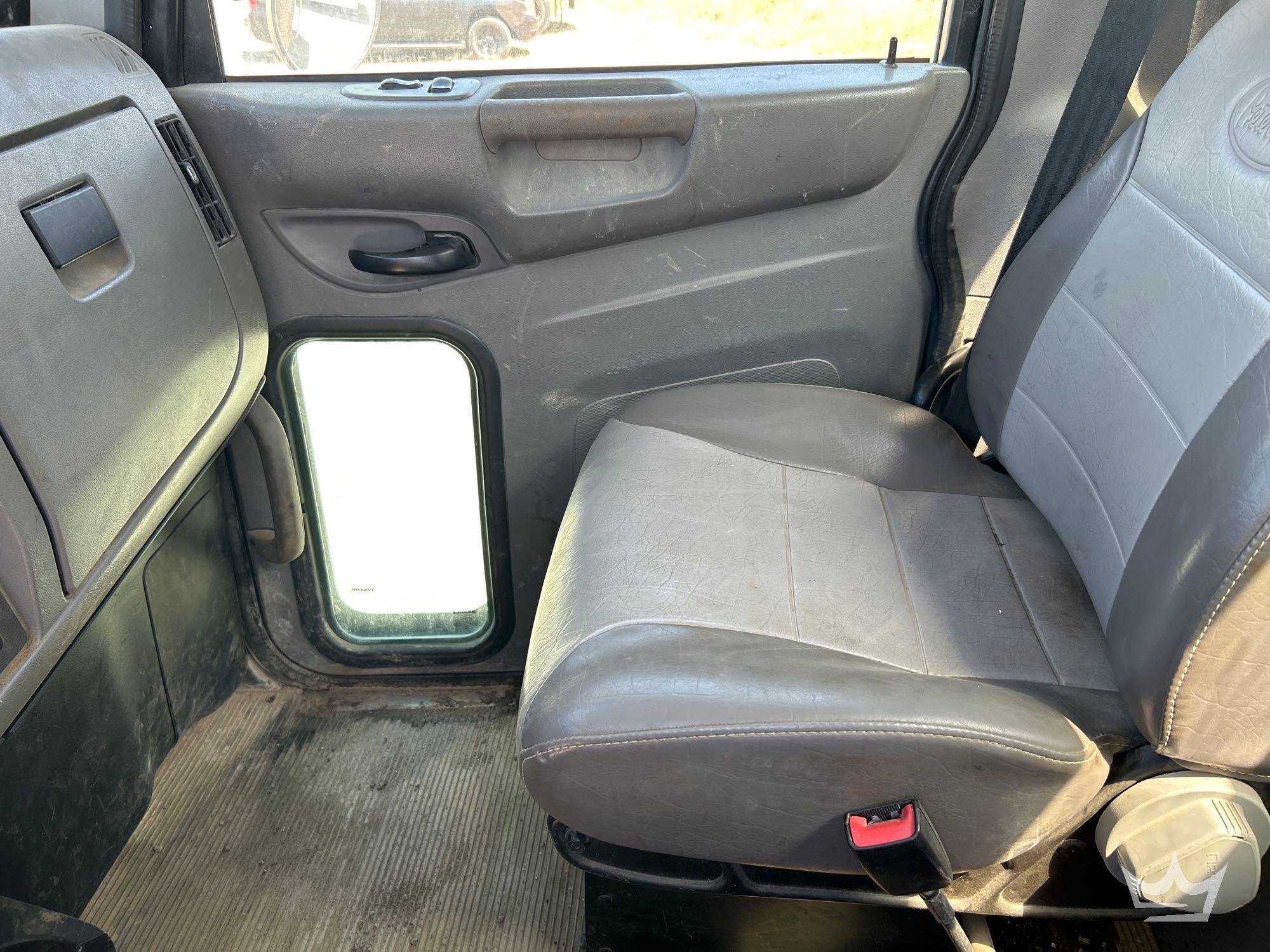 2017 Peterbilt 337