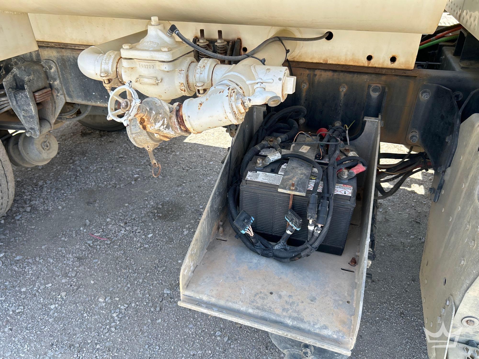 2017 Peterbilt 337