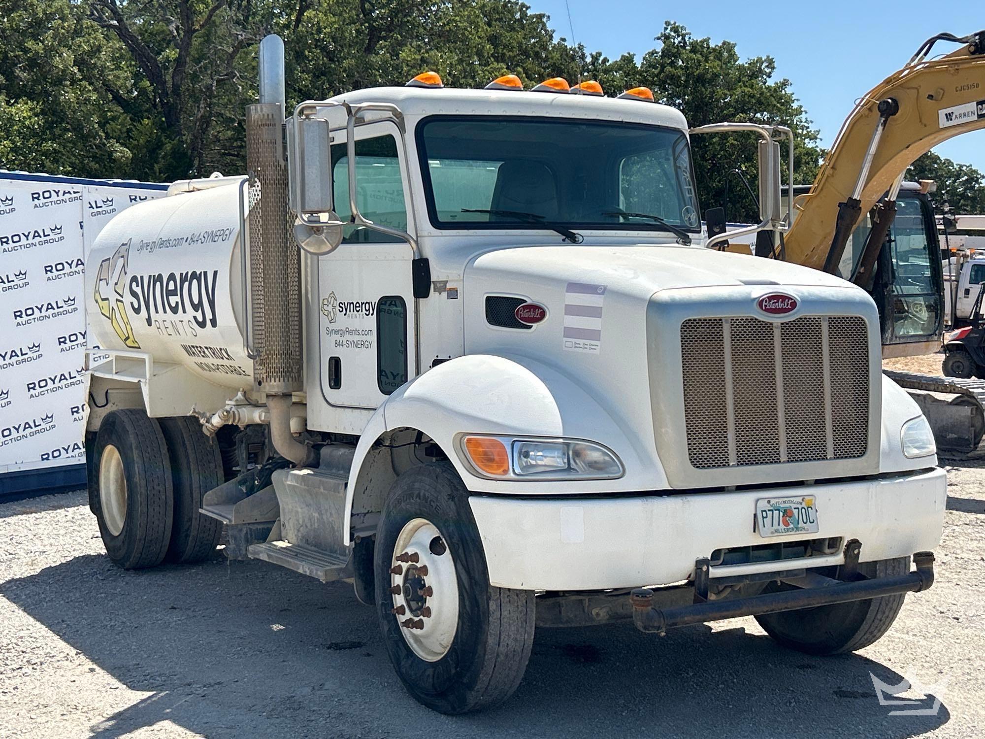 2017 Peterbilt 337