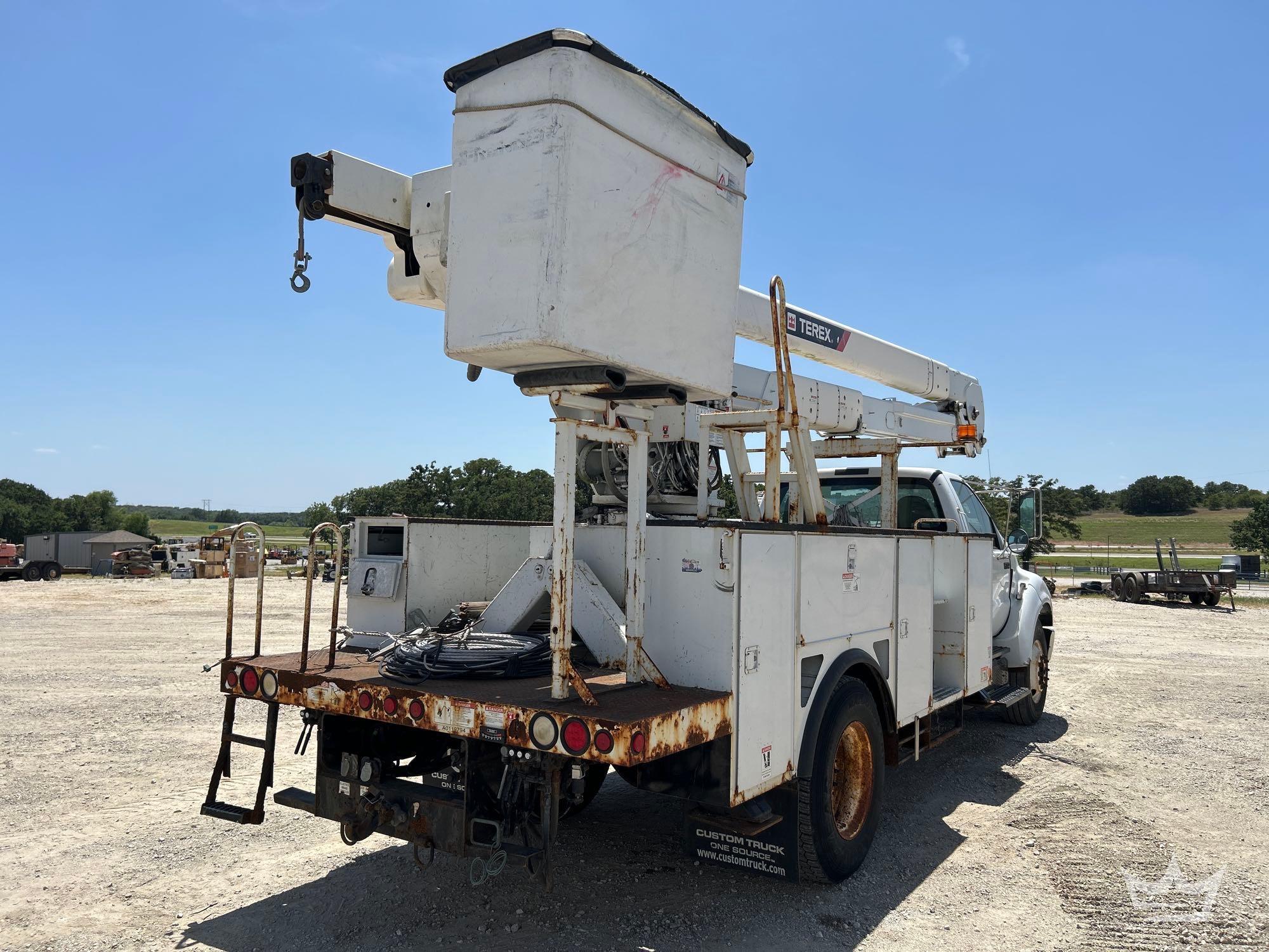 2015 Ford F750