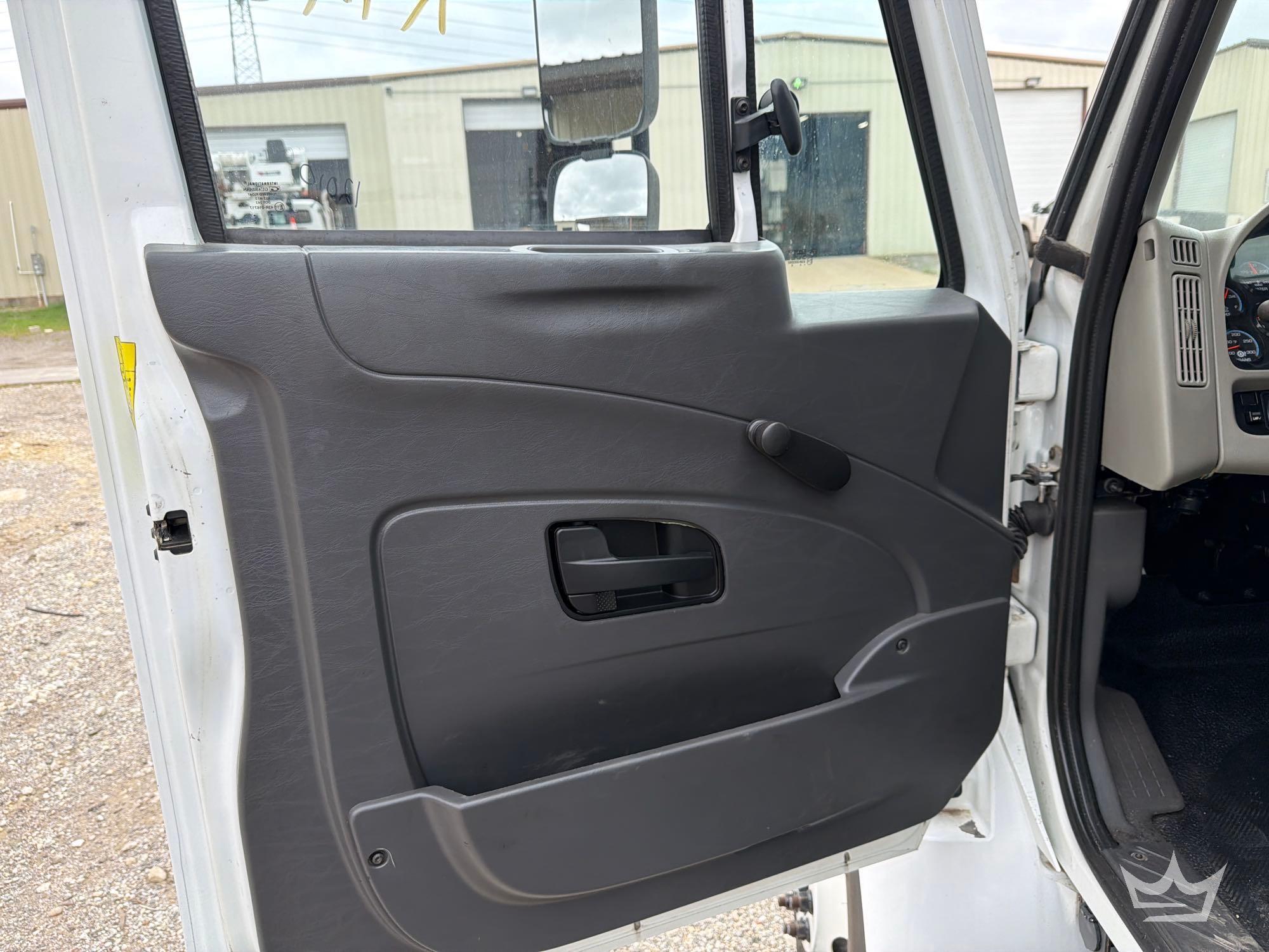 2017 International DuraStar 4300