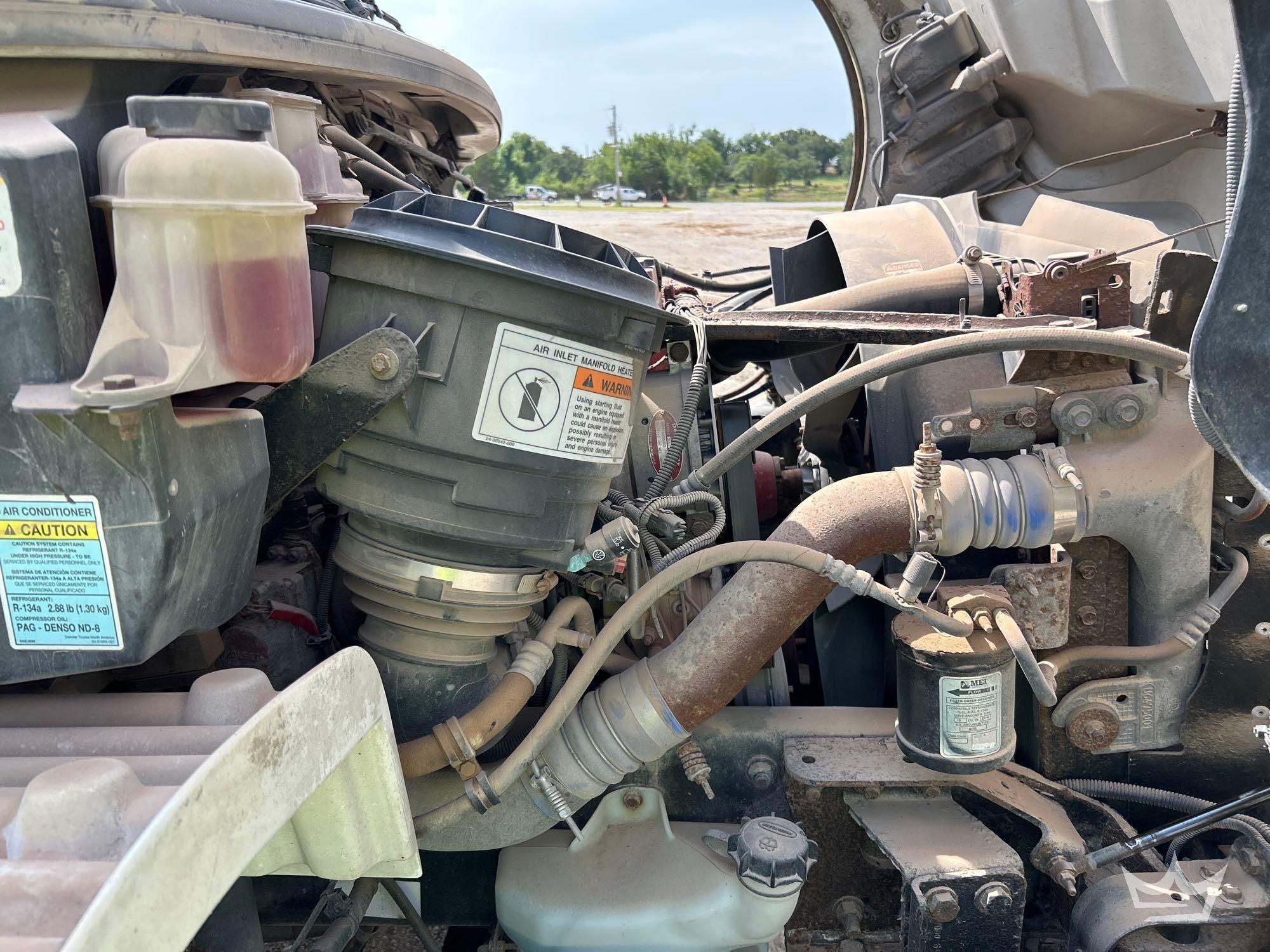 2012 Freightliner M2 106
